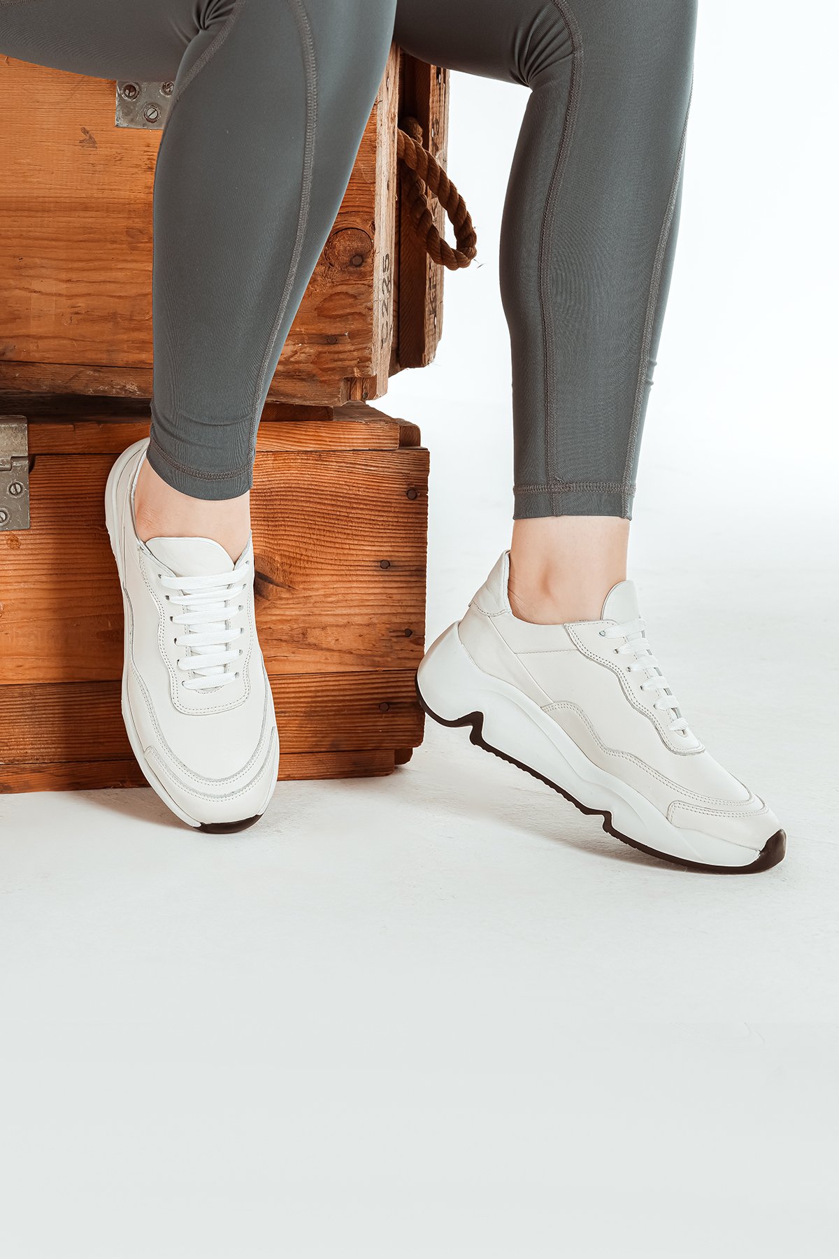 Cooliza Hakiki Deri Bağcıklı Eva Kalın Taban Günlük Rahat Kadın Spor Ayakkabı - Kırık Beyaz