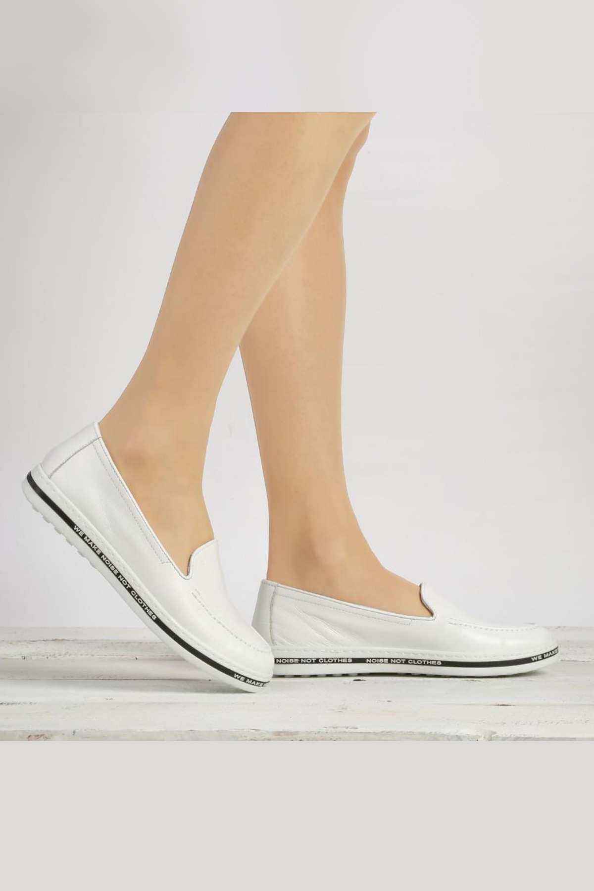 Cooliza Hakiki Deri Tabanı Yazı Detaylı Rahat Günlük Kadın Babet Ayakkabı Taba - Beyaz