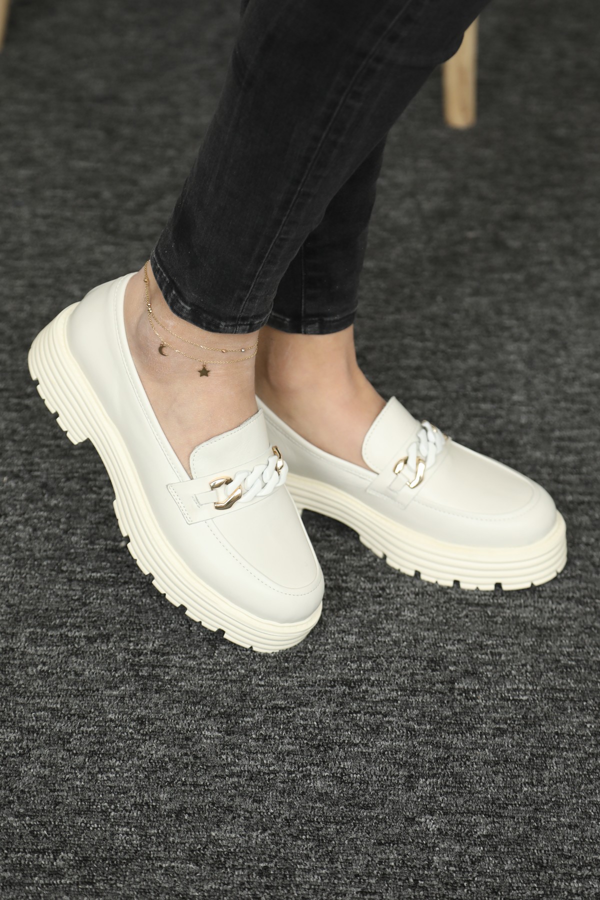 Cooliza Hakiki Deri Tokalı Günlük Kalın Taban Rahat Kadın Loafer Ayakkabı - Beyaz