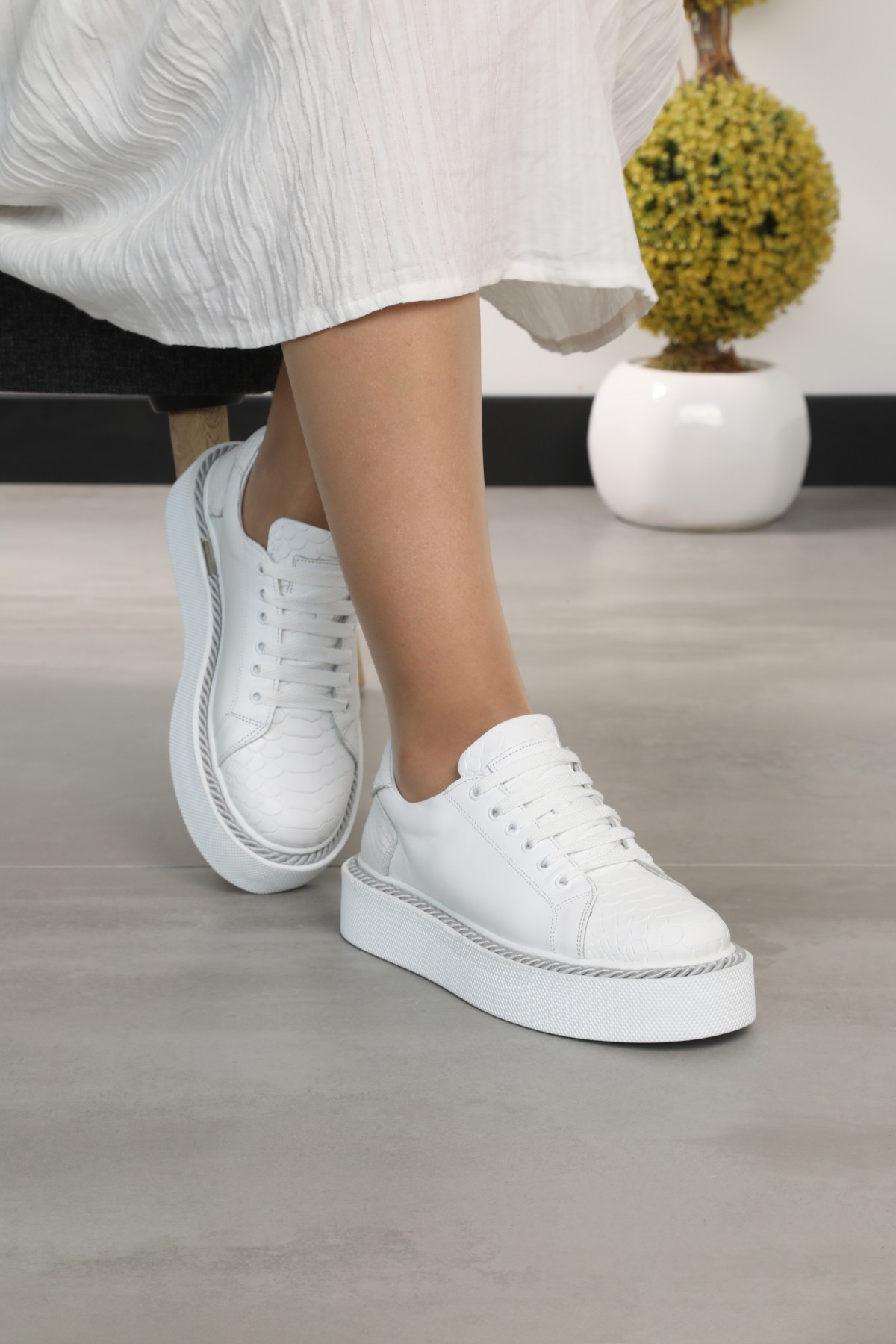 Cooliza Hakiki Deri Sneaker Yüksek Taban Rahat Günlük Kadın Spor Ayakkabı  - Beyaz