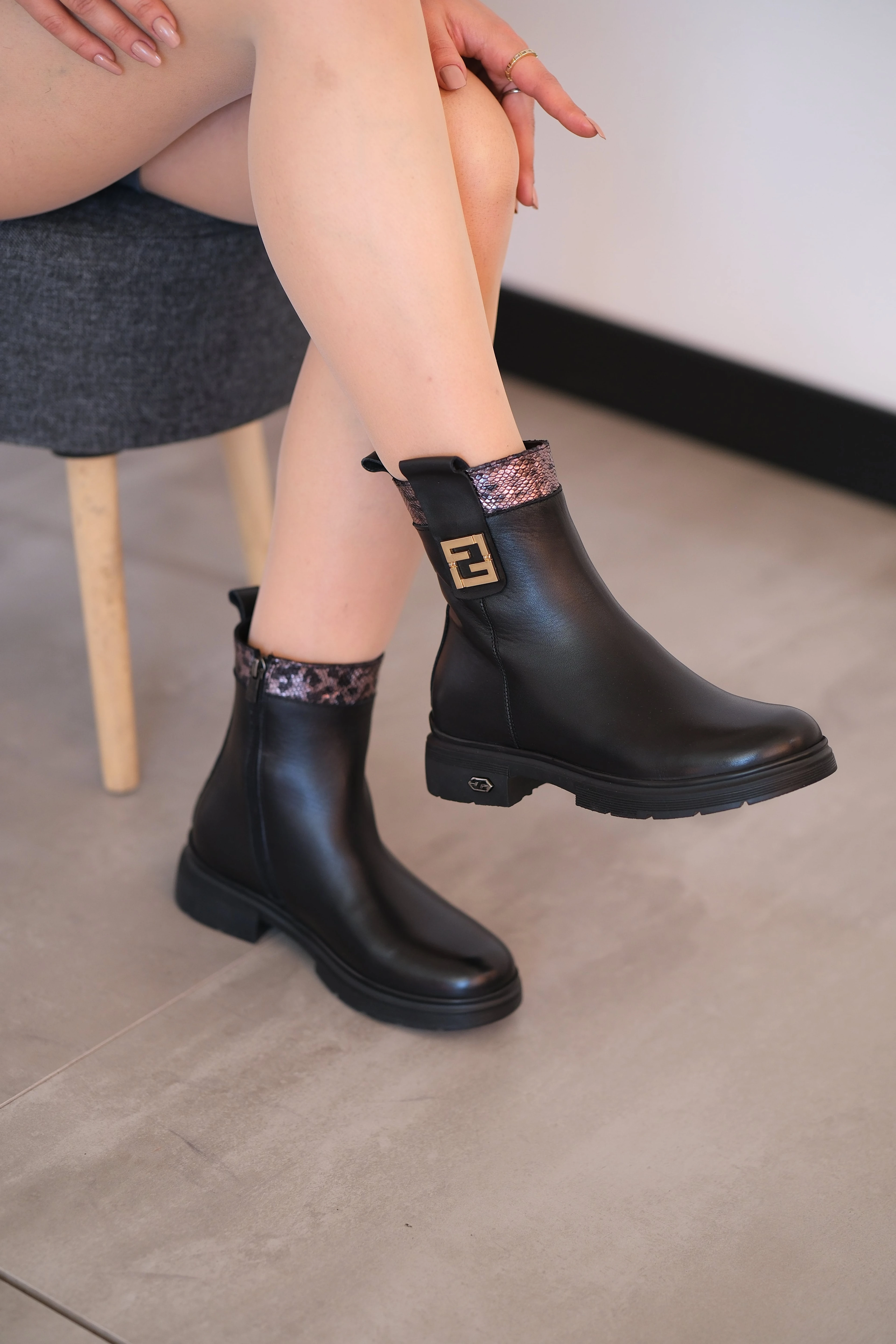 Cooliza 38101 Hakiki Deri Termo Taban Günlük Rahat Kadın Topuklu Bot Ayakkabı