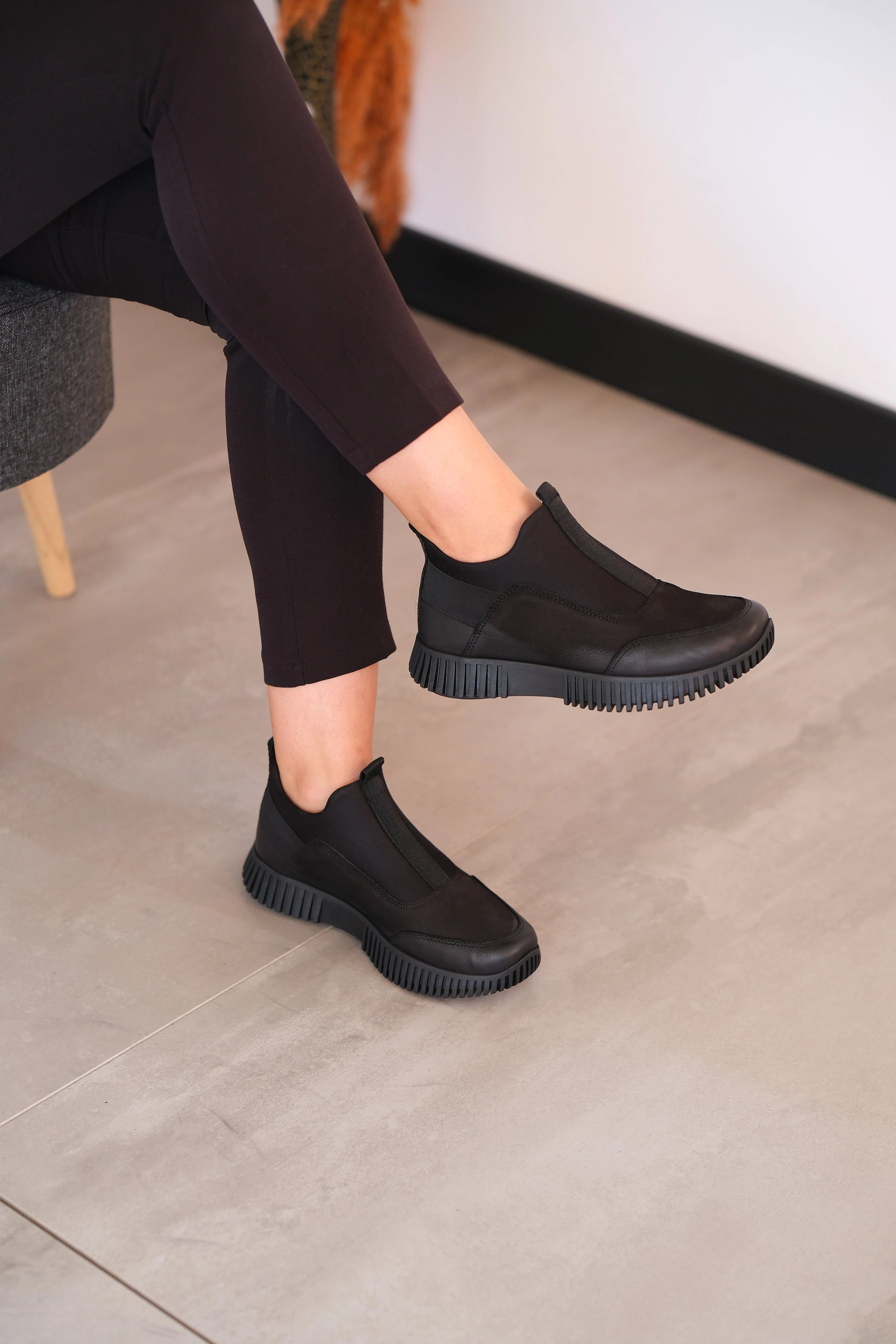 Cooliza 40101 Hakiki Deri Termo Taban Günlük Rahat Kadın Kalın Tabanlı Bot Ayakkabı