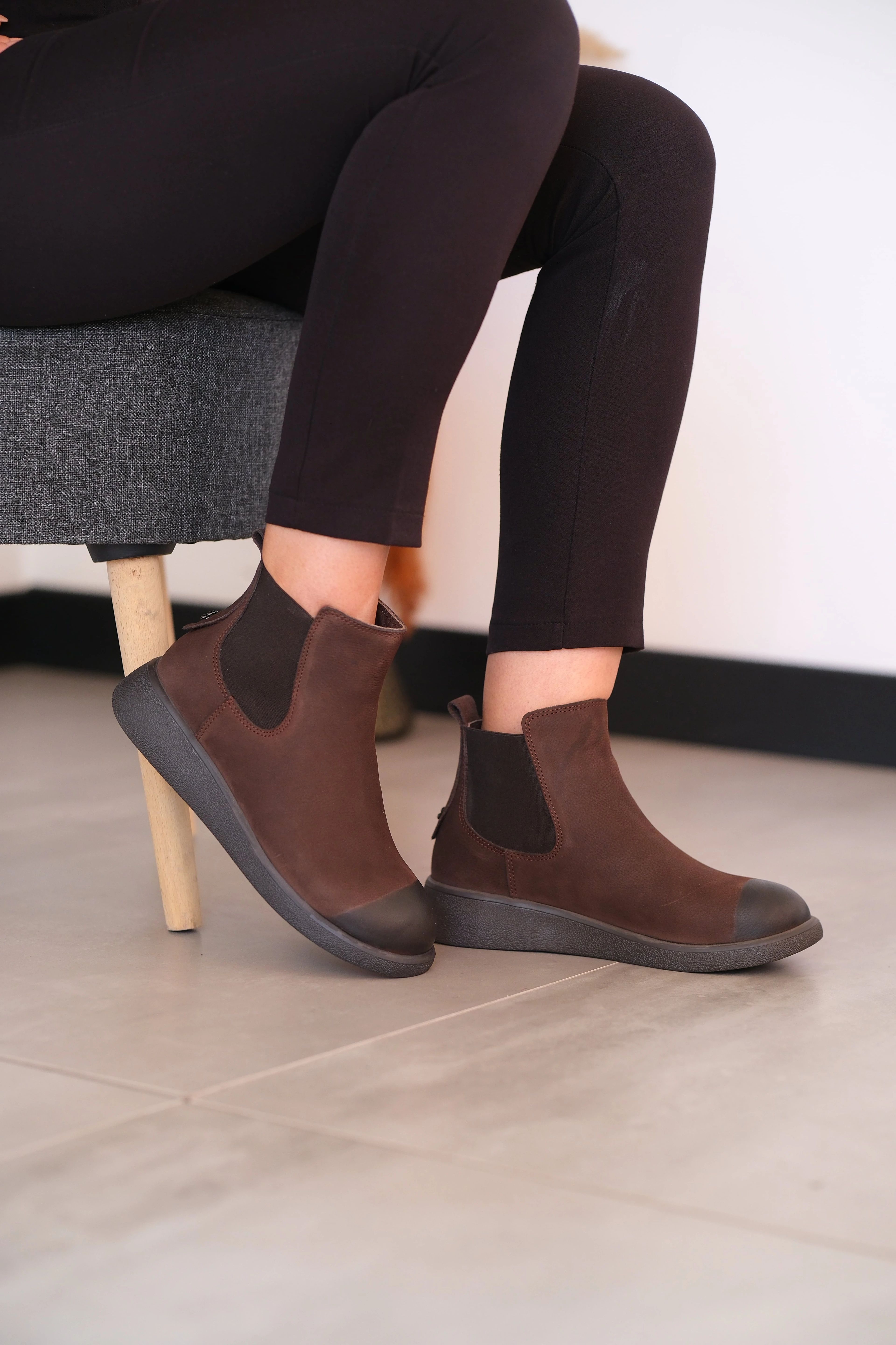 Cooliza 258501 Hakiki Deri Termo Taban Günlük Rahat Kadın Kalın Tabanlı Bot Ayakkabı - Nubuk Kahverengi