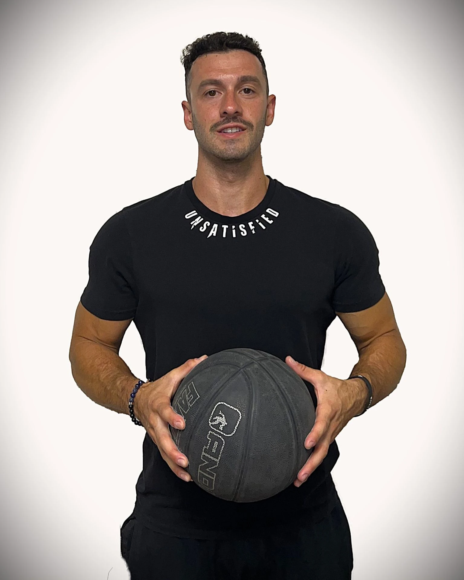 UnsGear ''Unsatisfied'' Boyunda Baskili T-Shirt