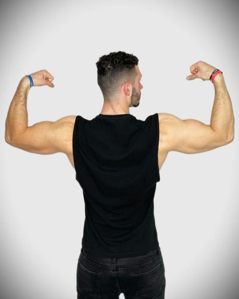 V Figure Kolsuz T-Shirt