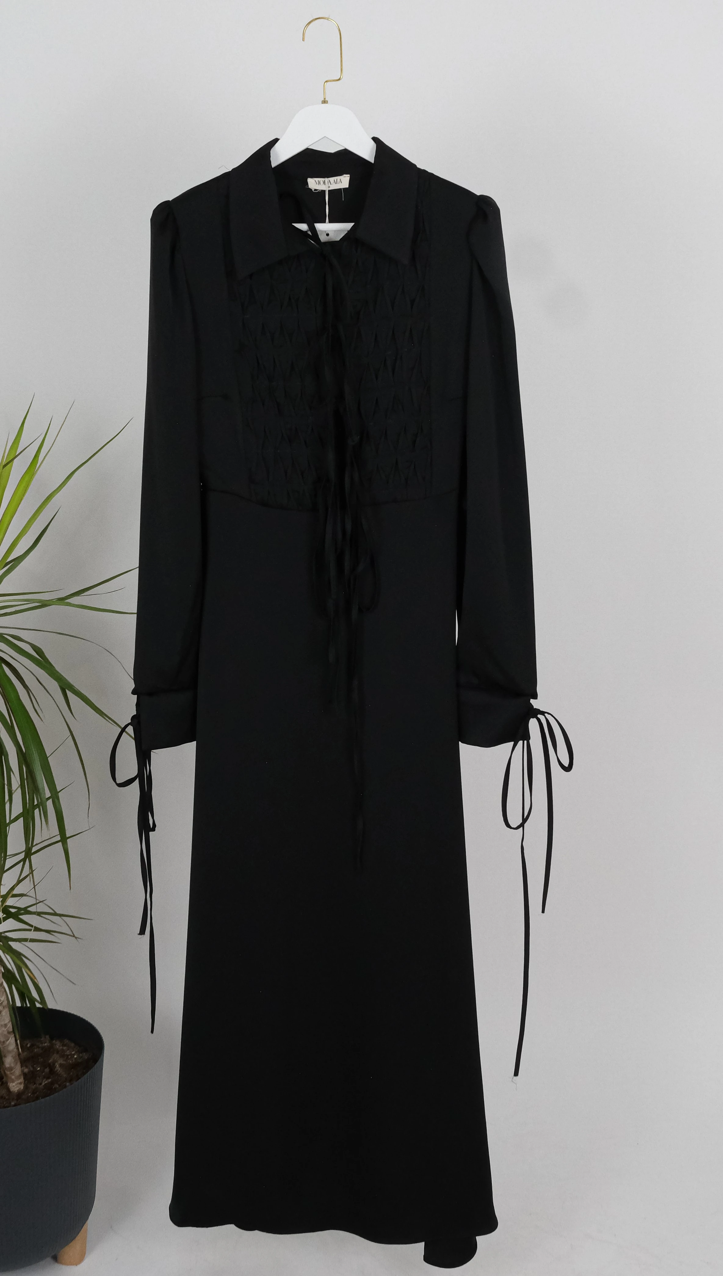 ŞERİTLİ ÖNÜ BAĞCIK DETAYLI UZUN ELBİSE - Siyah