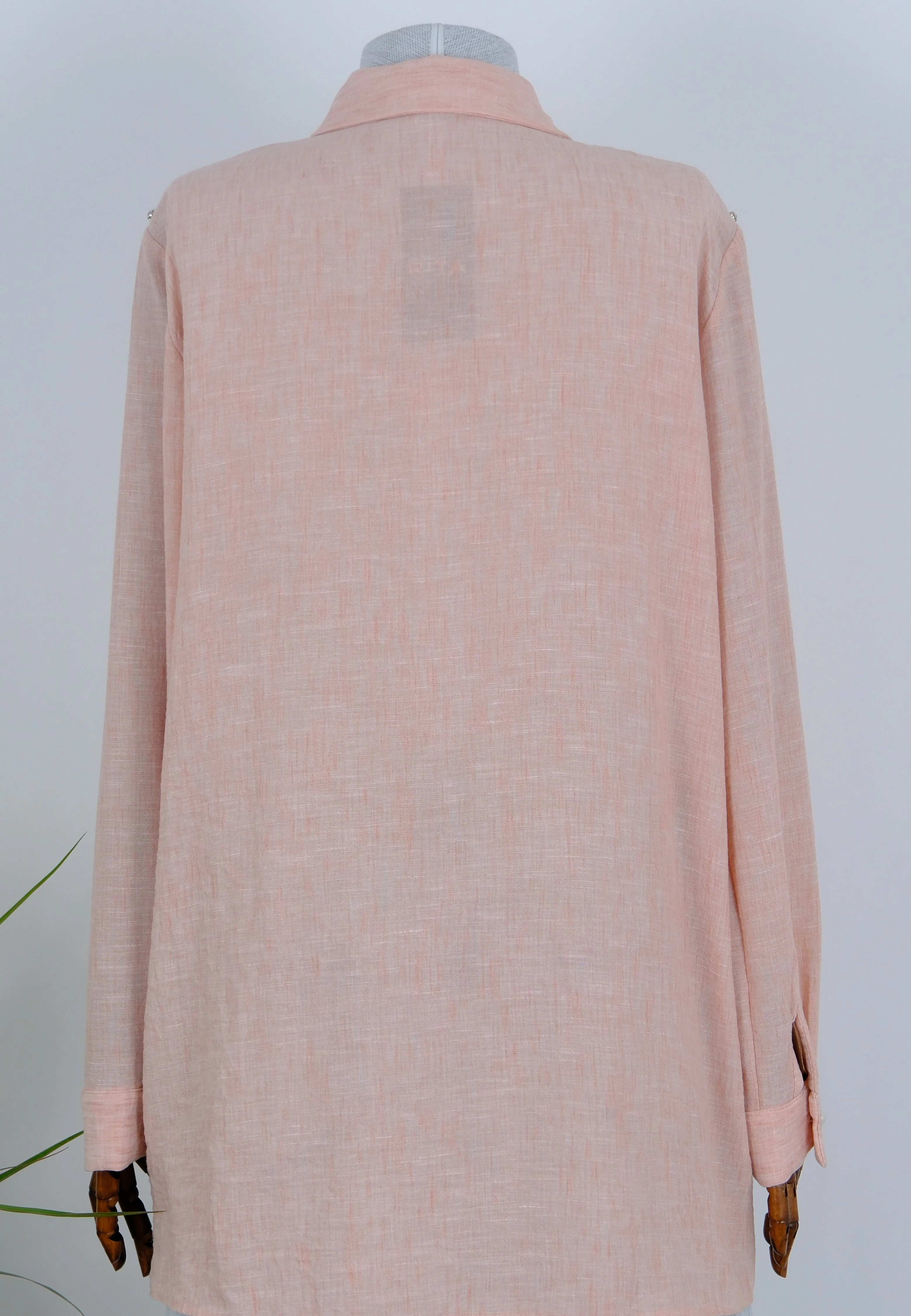 TAŞ İŞLEMELİ KETEN GÖMMLEK 