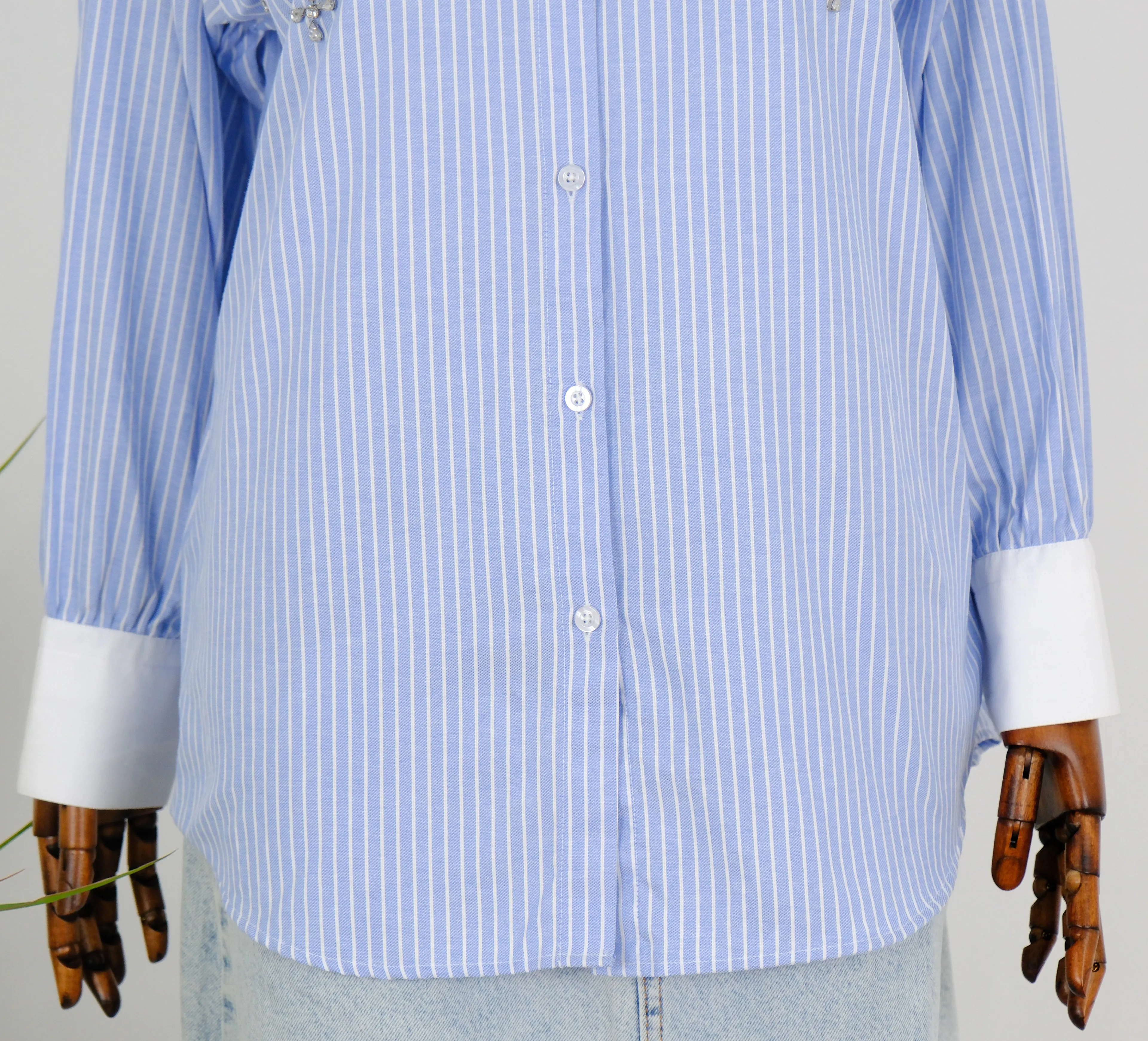 YAKA DETAYLI GÖMLEK 