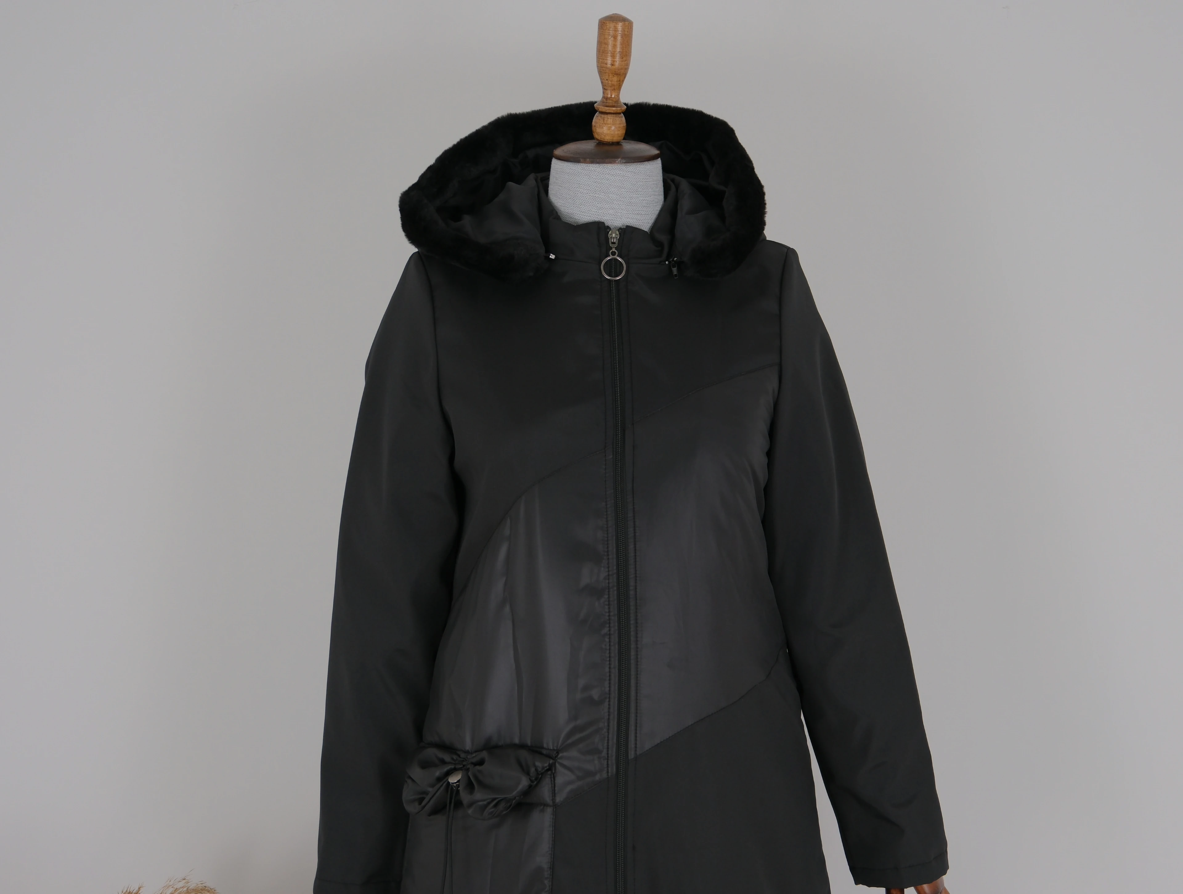 KAPÜŞONLU UZUN MONT 