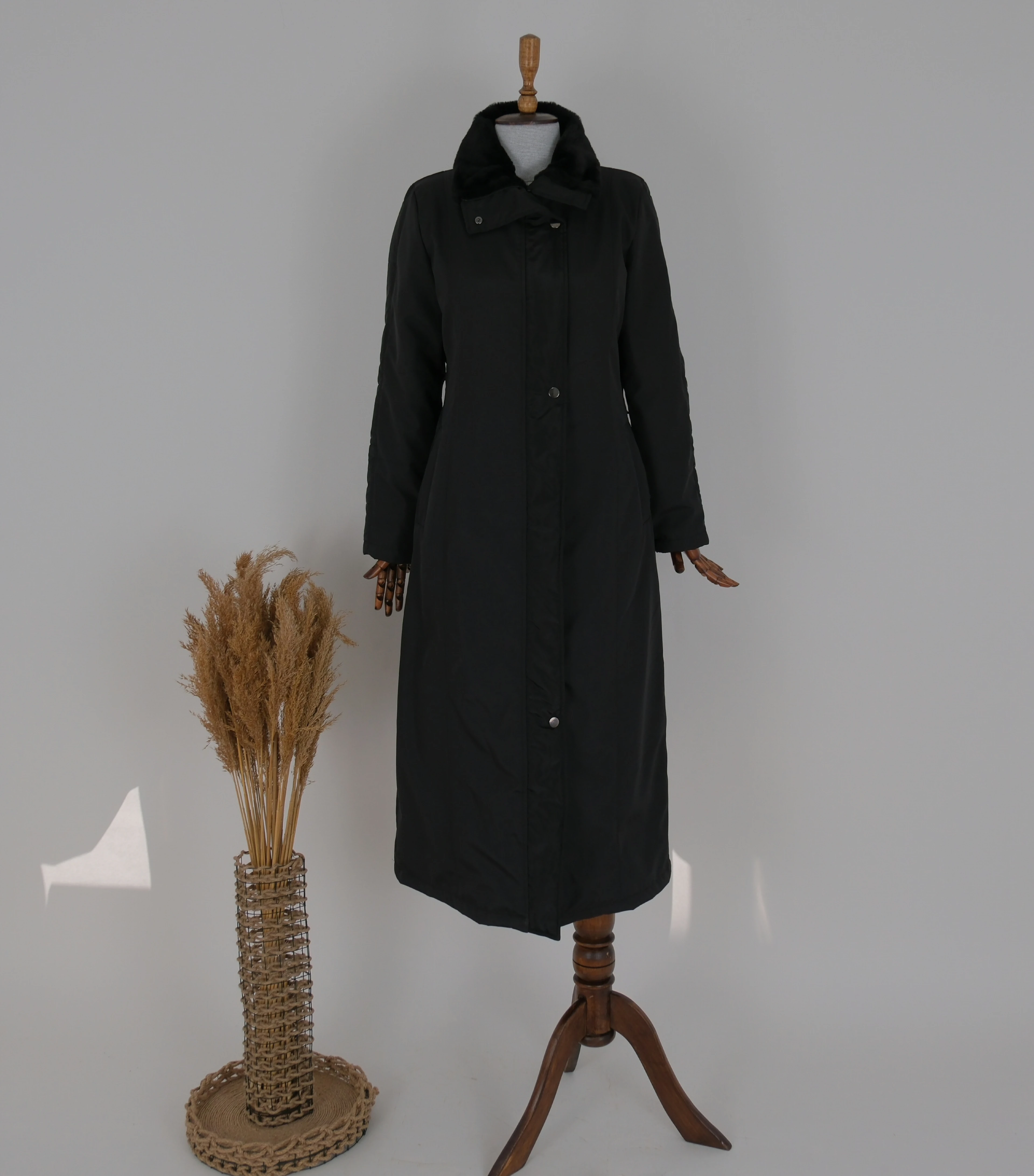 KAPİTONE KÜRKLÜ MONT  - Siyah