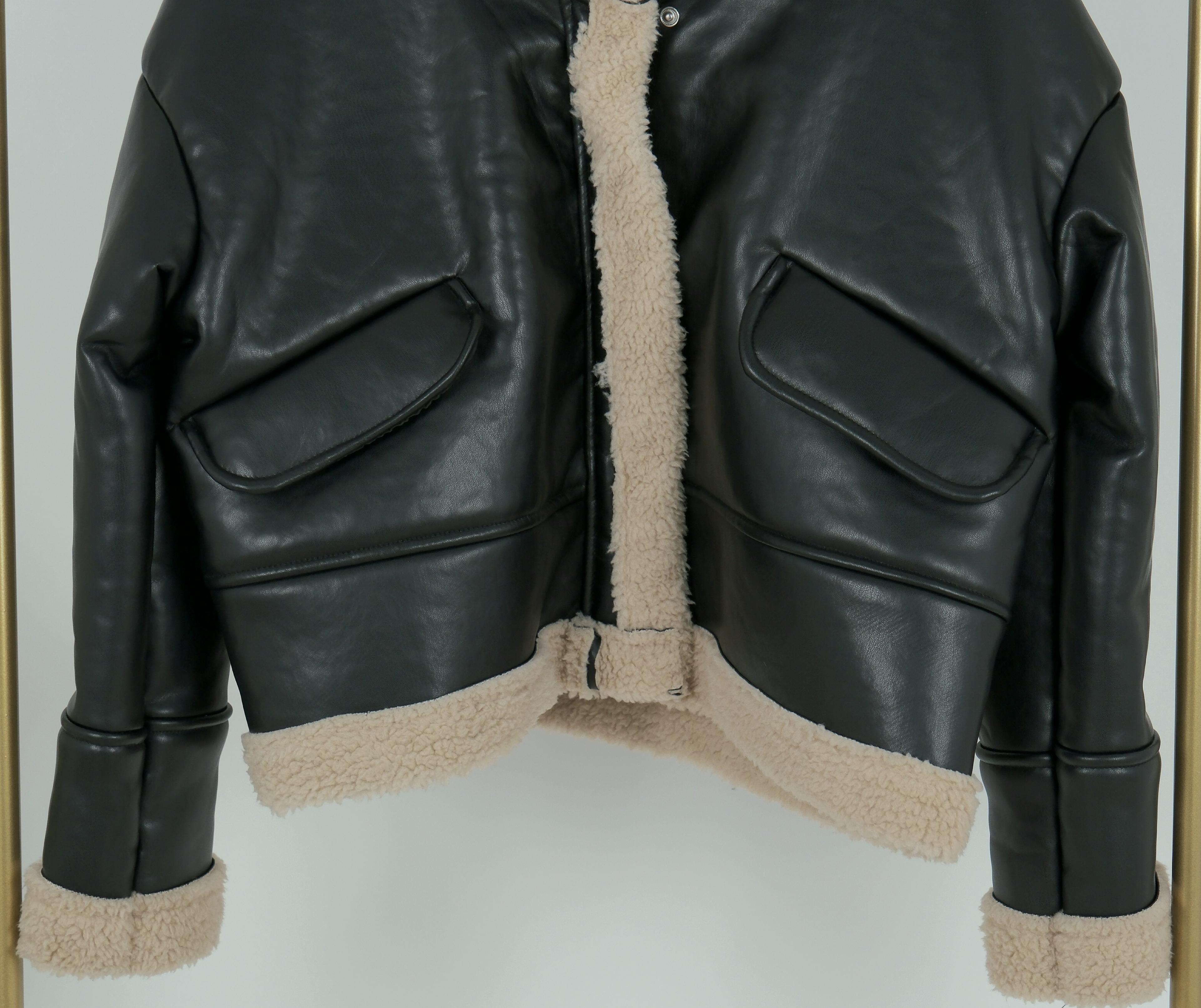 SHERPA DETAYLI SUNİ DERİ CEKET 