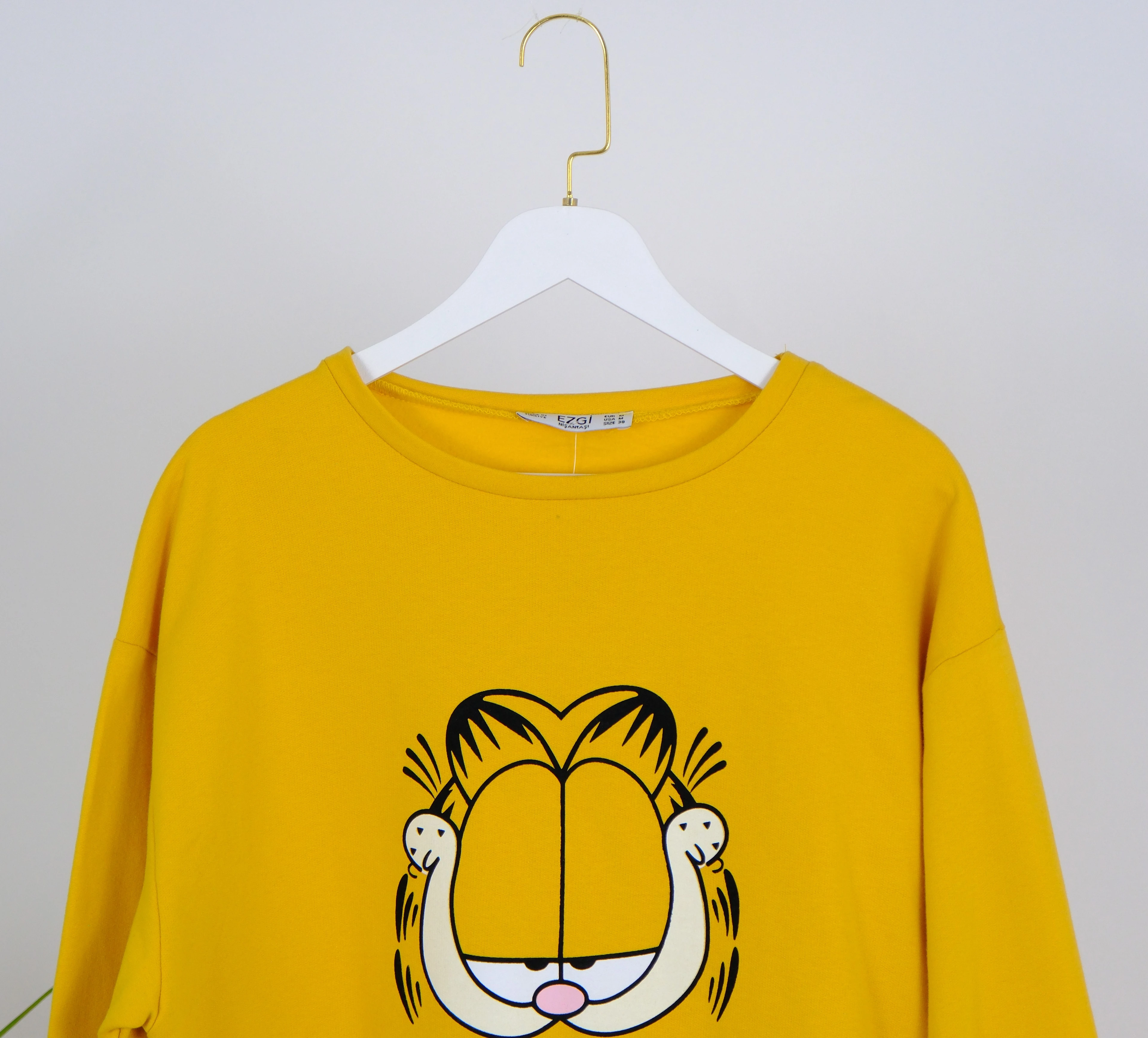 GARFIELD BASKILI SARI SWEATSHIRT