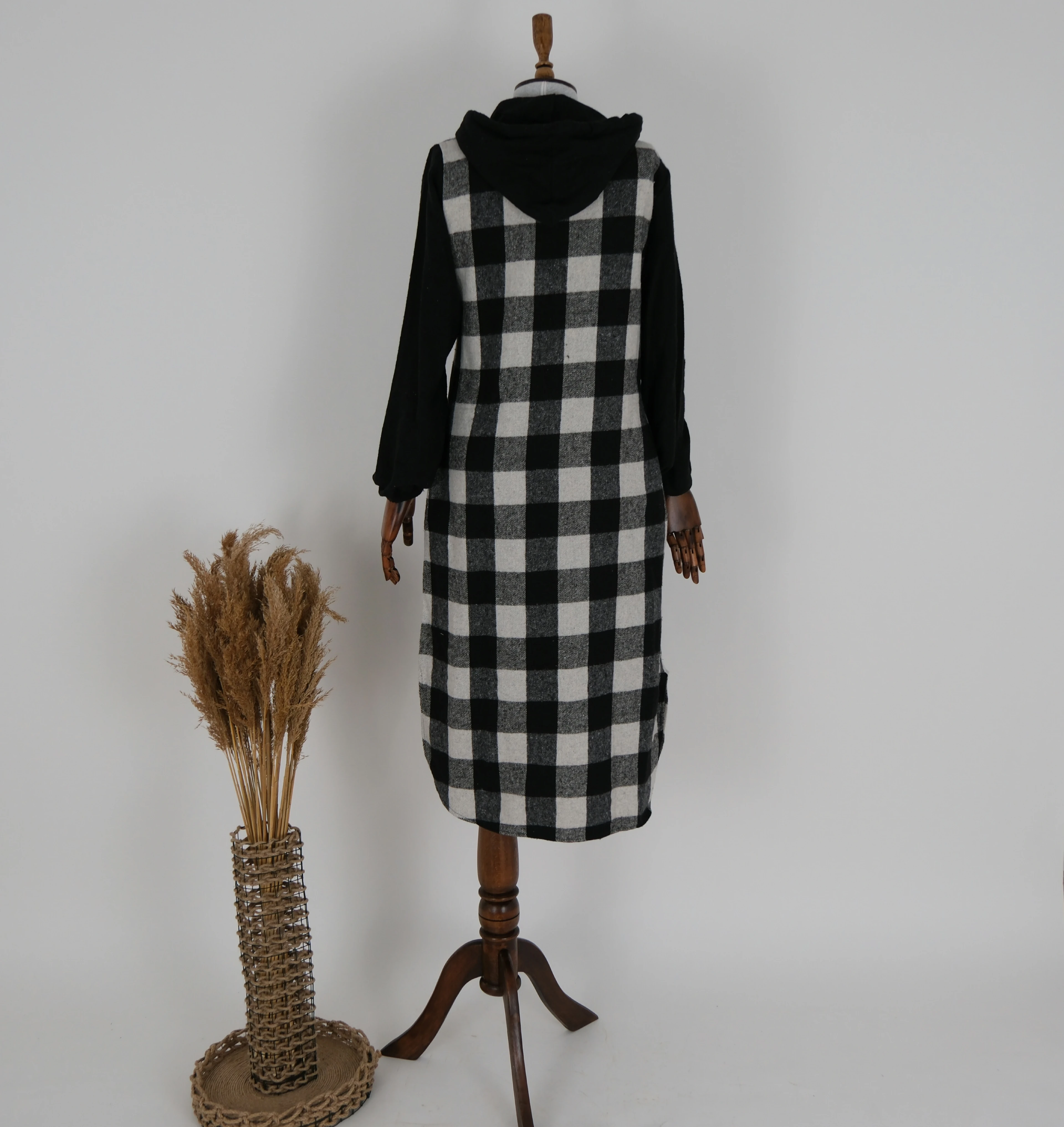 KAPÜŞONLU DESENLİ UZUN HIRKA 