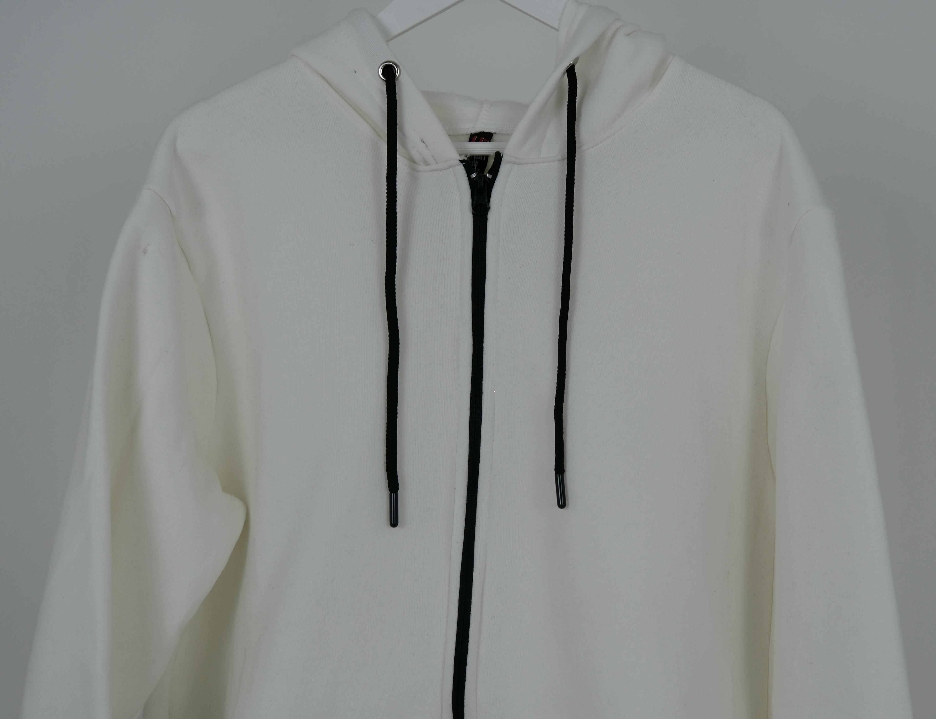 ​FERMUARLI KAPÜŞONLU SWEATSHİRT 