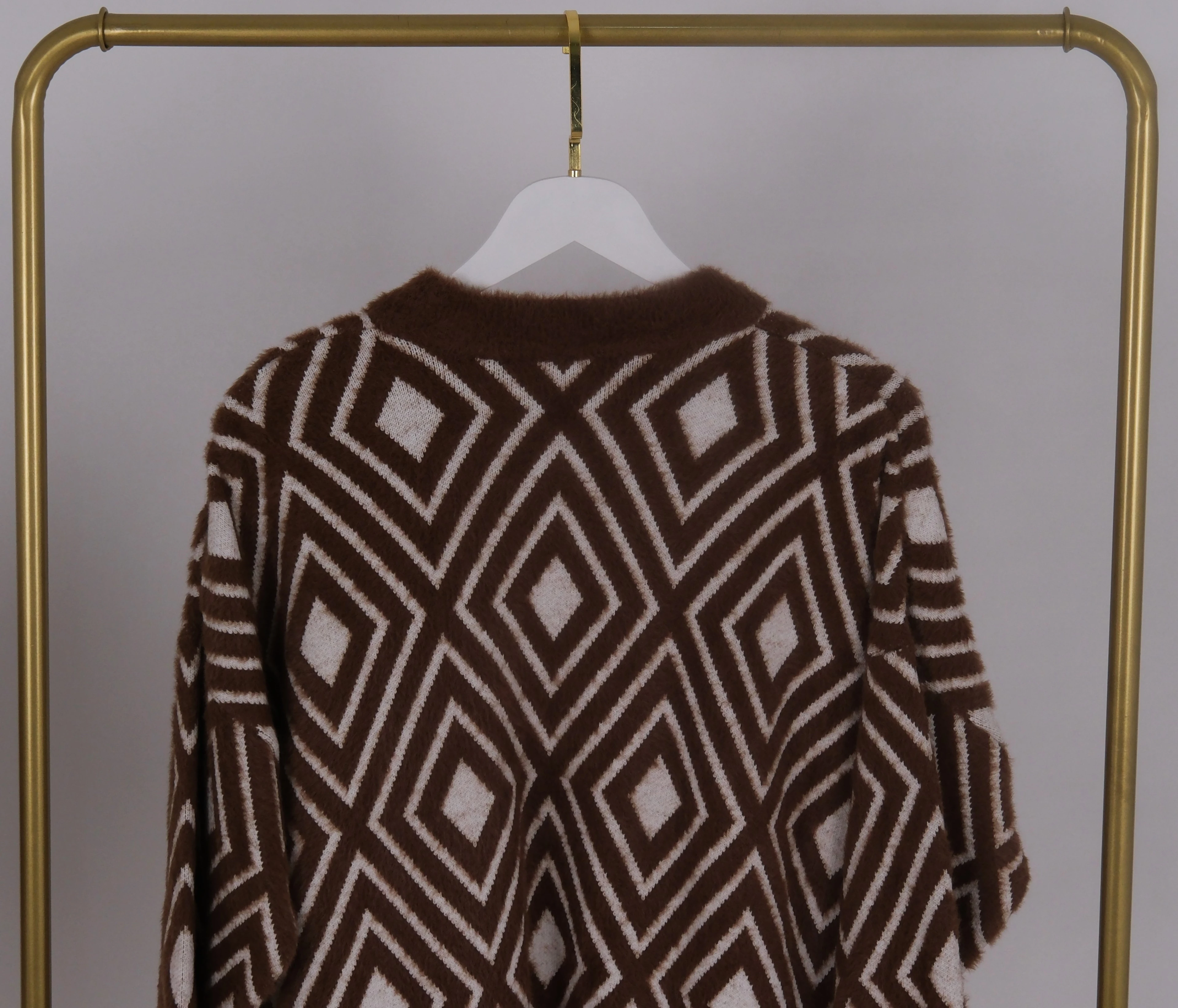 GEOMETRİK DESENLİ TRİKO KAZAK 