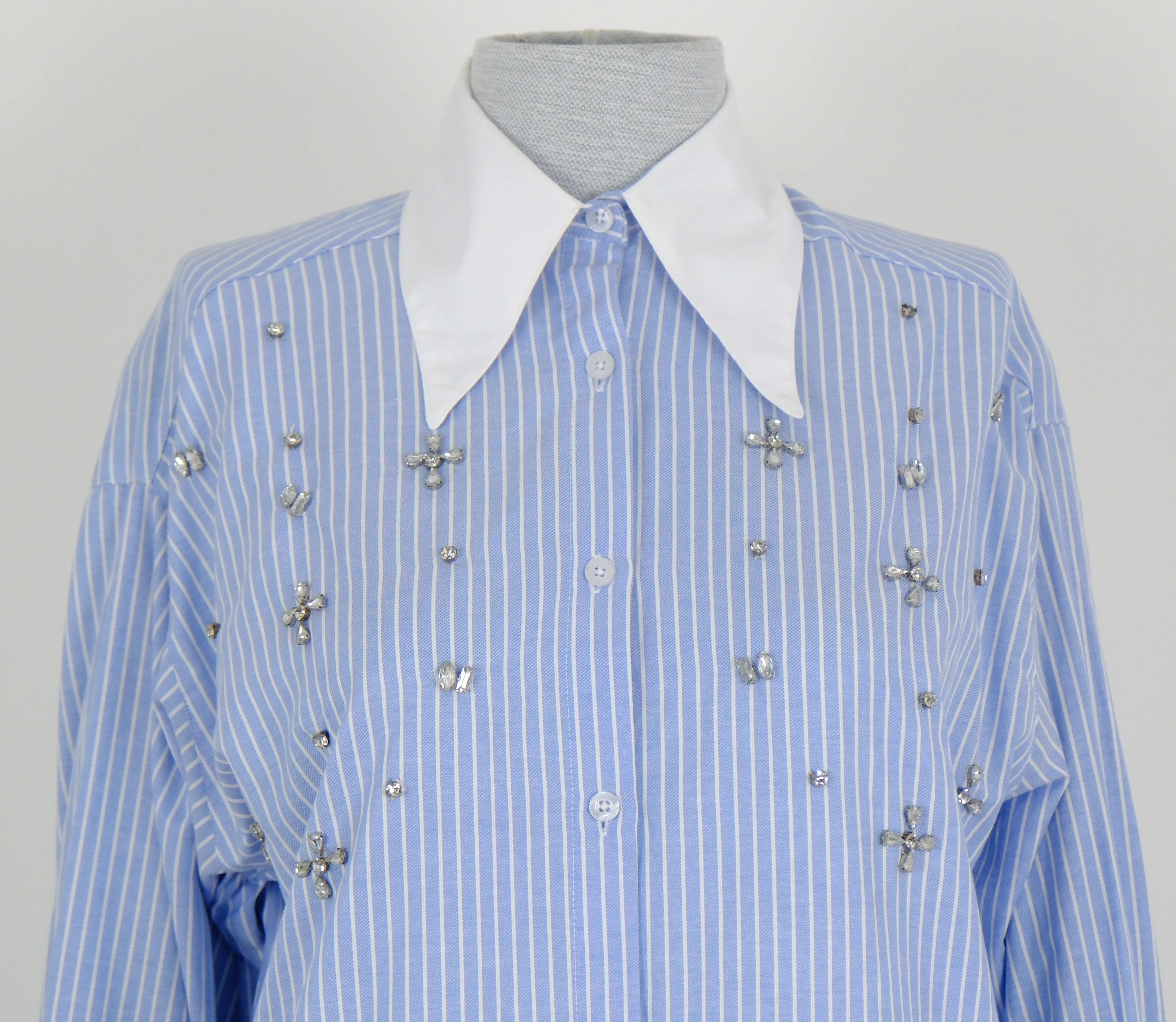 YAKA DETAYLI GÖMLEK 