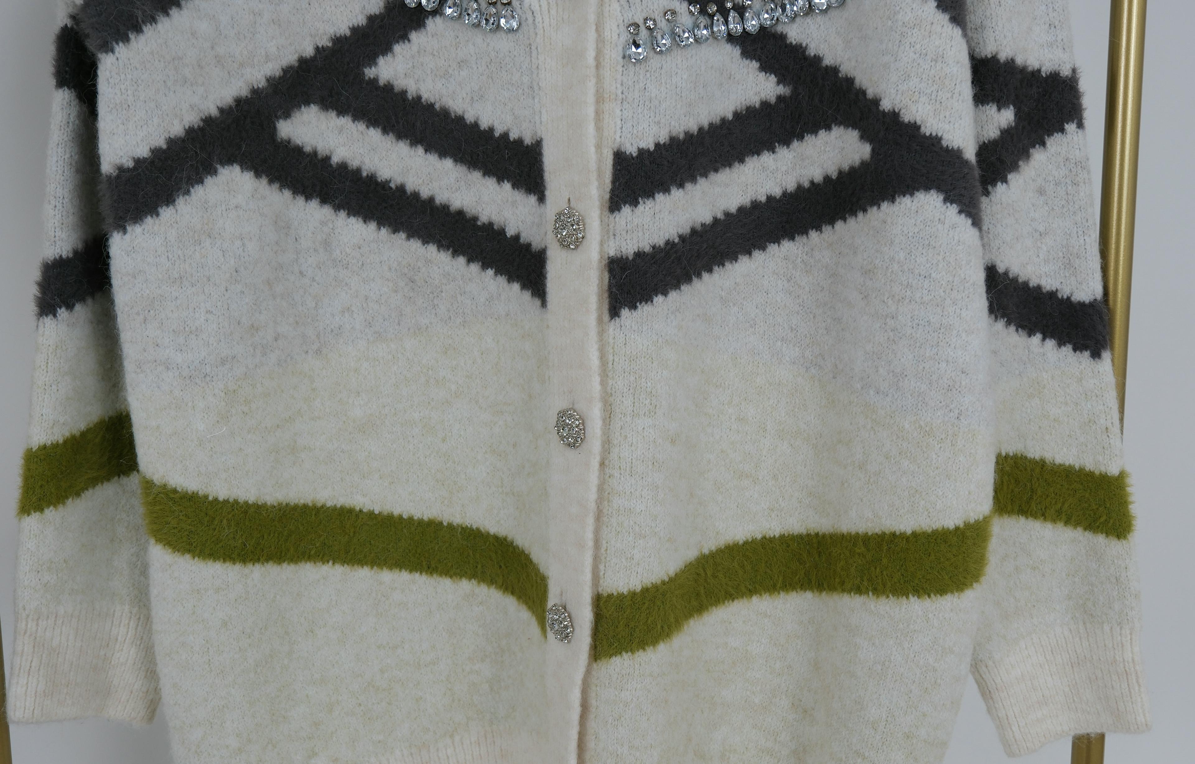 TAŞ DETAYLI HIRKA 