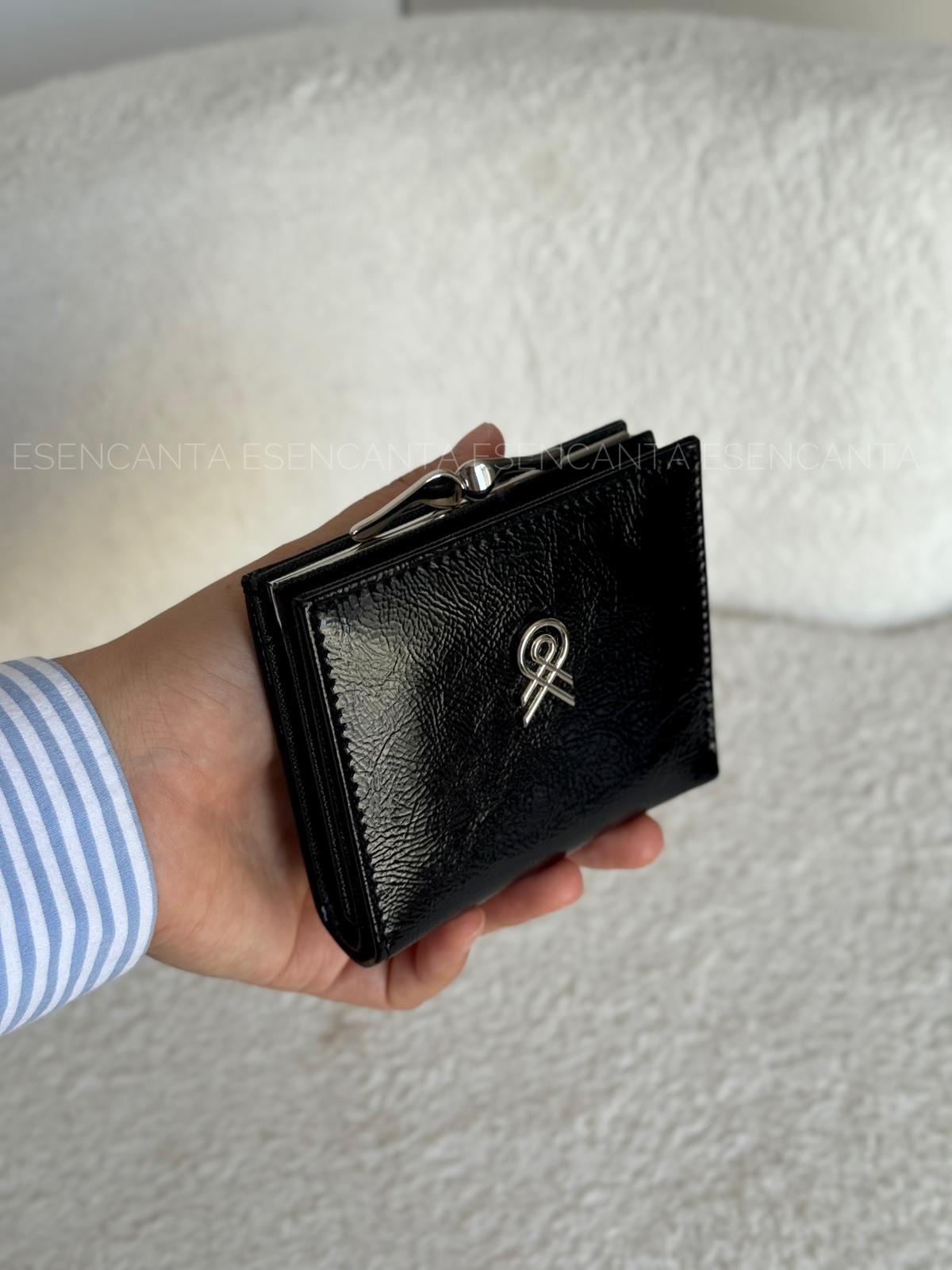 Burslu Küçük Boy Bayan Cüzdan - Rugan Siyah