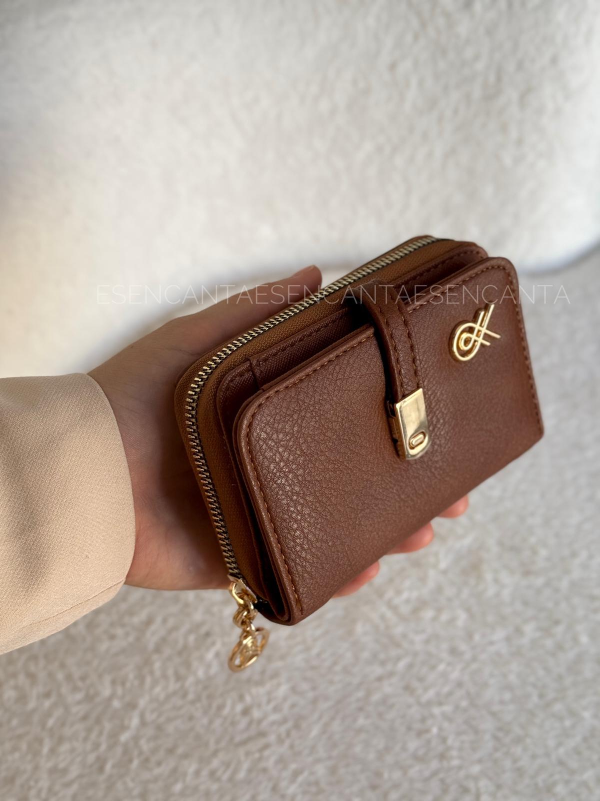 Küçük Boy Demir Kemer Detaylı Bayan Cüzdan - Taba