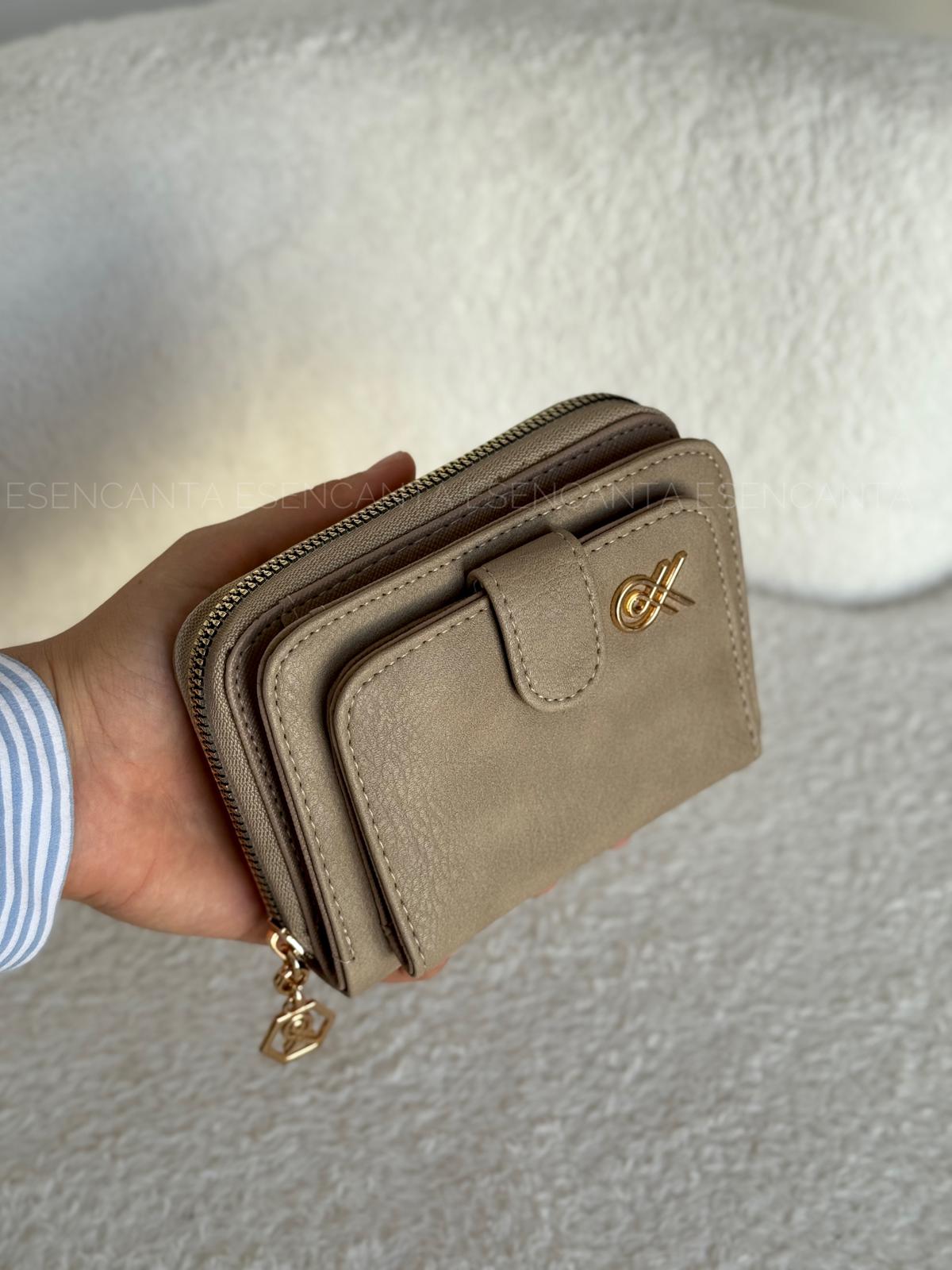 Logo Detaylı Küçük Boy Çok Gözlü Bayan Cüzdan - Vizon