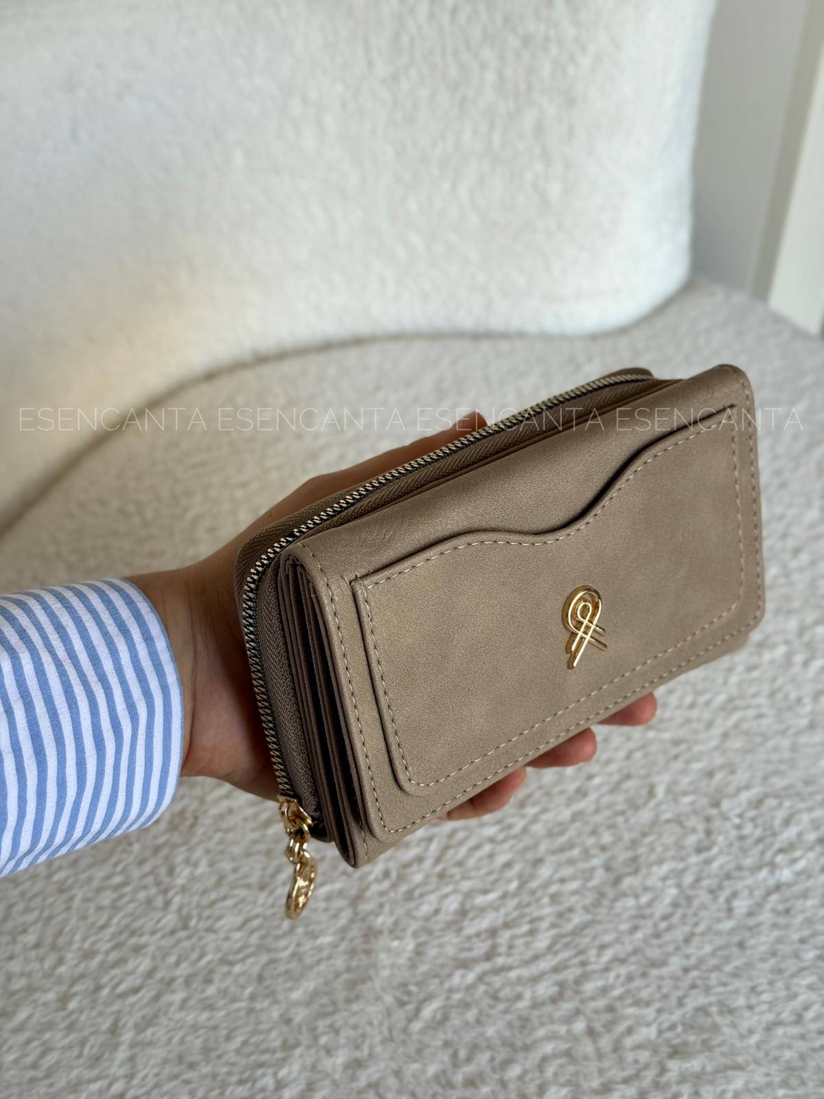 Kartlık Detaylı Orta Boy Çok Gözlü Bayan Cüzdan - Vizon