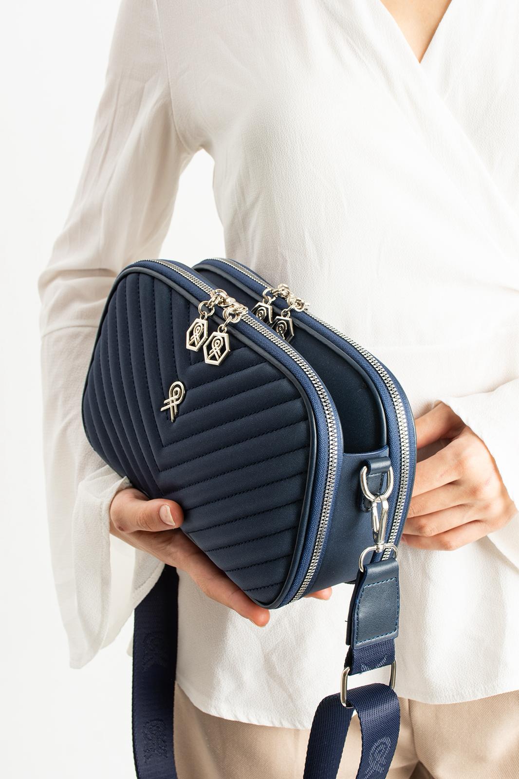 4 Bölmeli Nakışlı Ayarlanabilir Kolon Askılı Bayan Çapraz Çanta - Lacivert