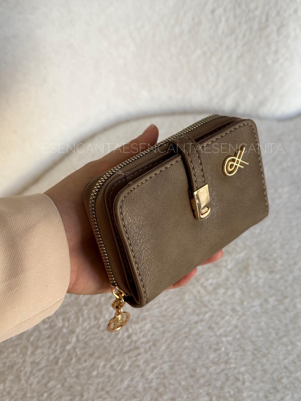 Küçük Boy Demir Kemer Detaylı Bayan Cüzdan - Koyu Vizon