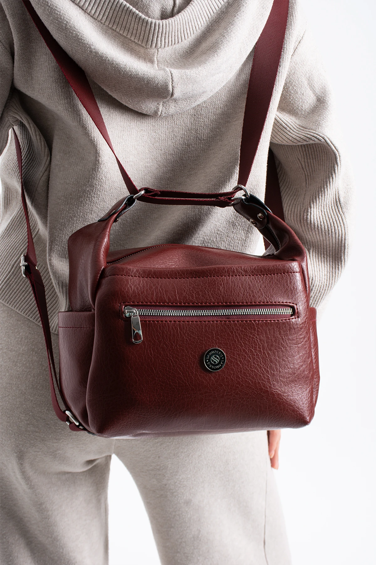 6 Gözlü Yumuşak Deri Astarlı Ayarlanabilir Uzun Askılı Bayan Çapraz Ve Sırt Çantası  - Bordo