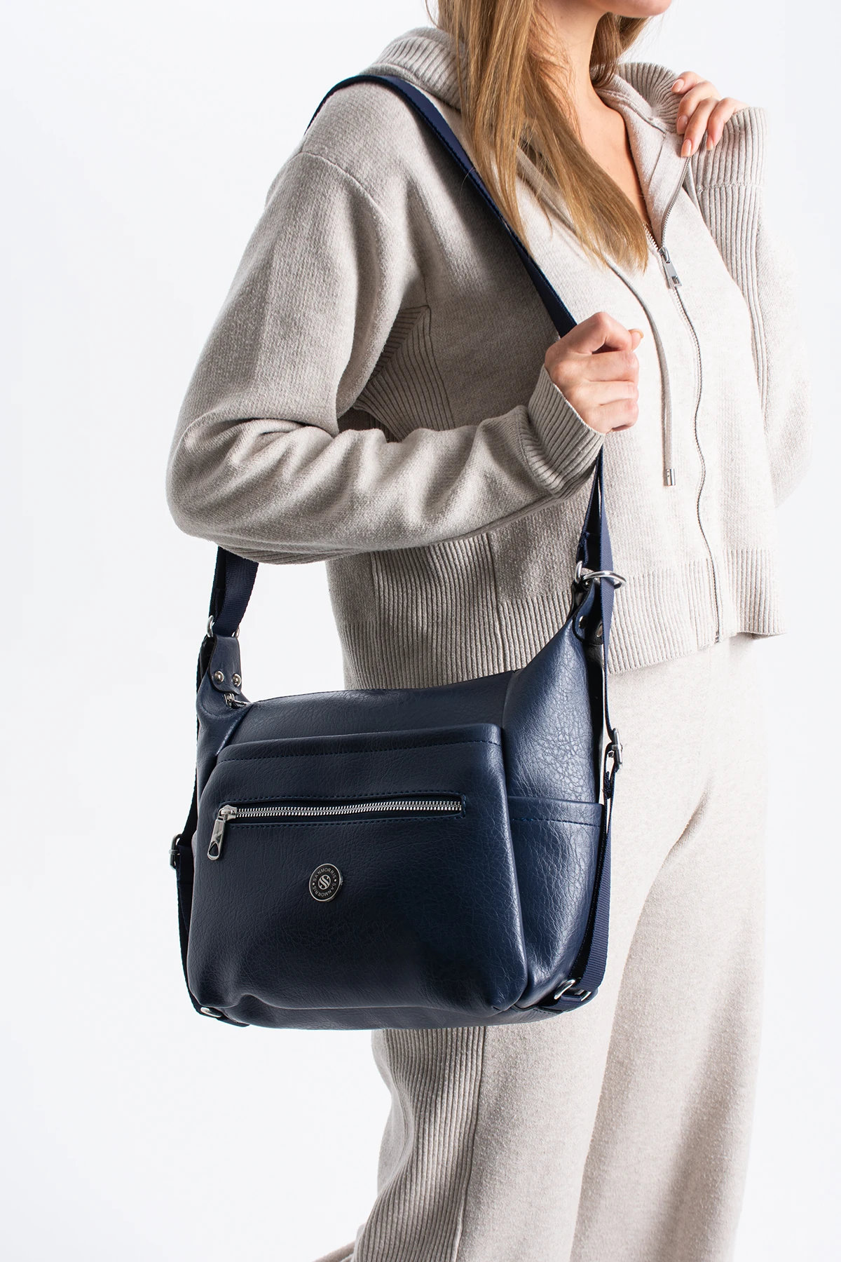 6 Gözlü Yumuşak Deri Astarlı Ayarlanabilir Uzun Askılı Bayan Çapraz Ve Sırt Çantası  - Lacivert