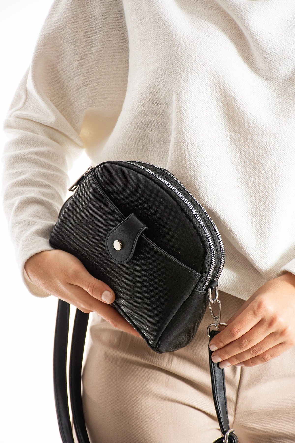 Bayan Mıknatıs Detaylı 3 Bölmeli Bayan Çapraz Çanta - Mozaik Siyah