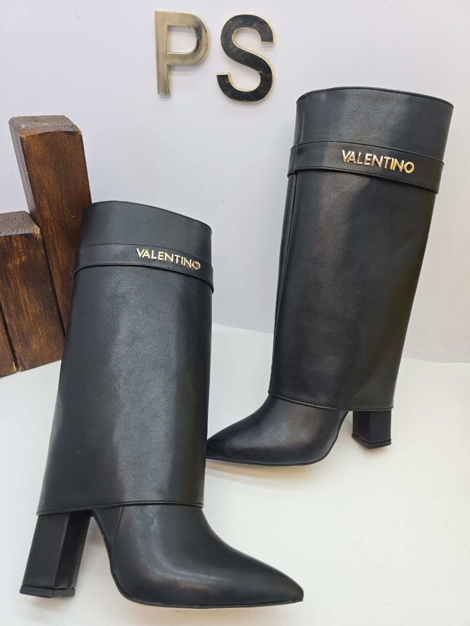 Valentino Tozluklu Çizme