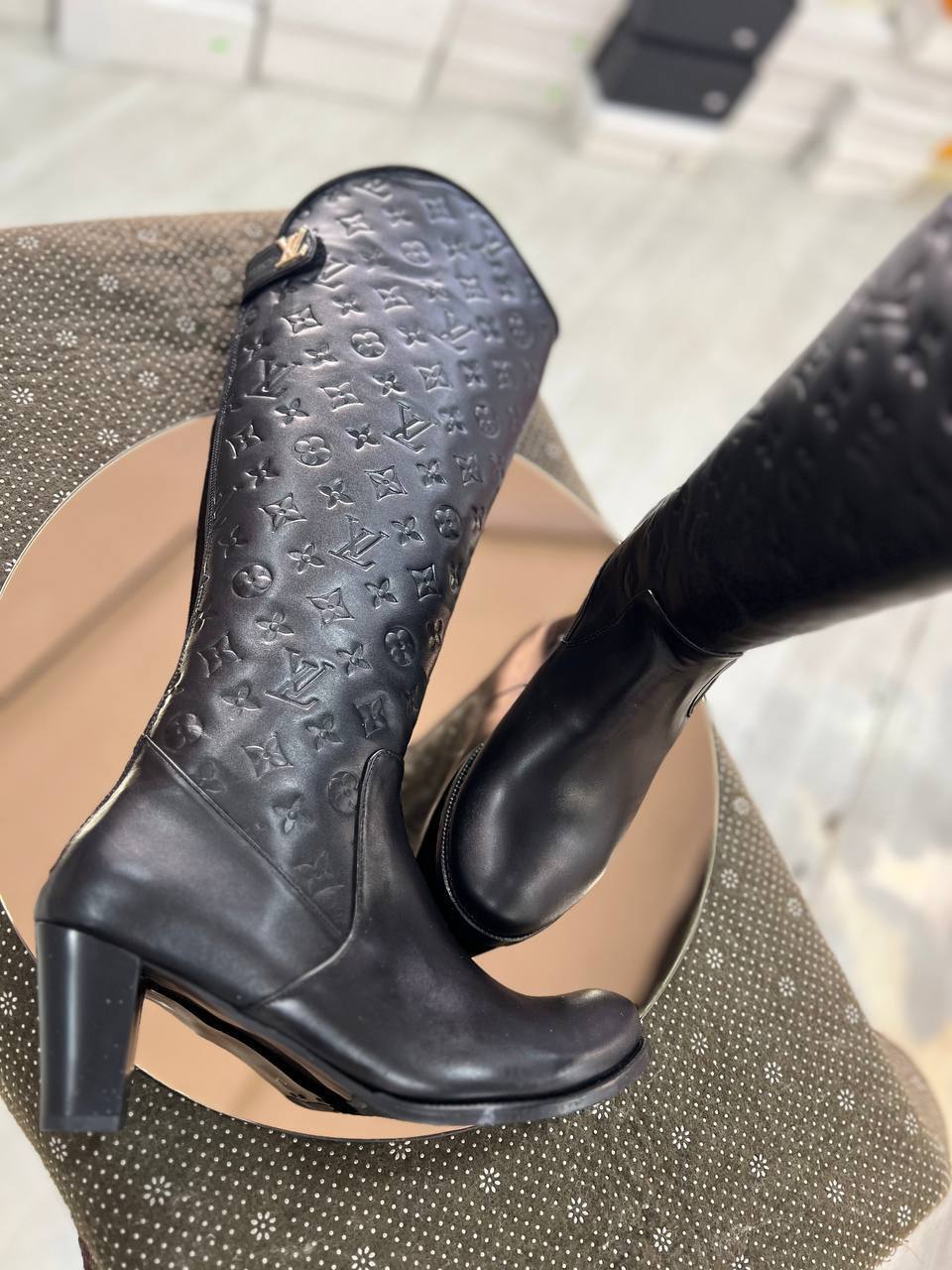 İthal Louis Vuitton Topuklu Çizme