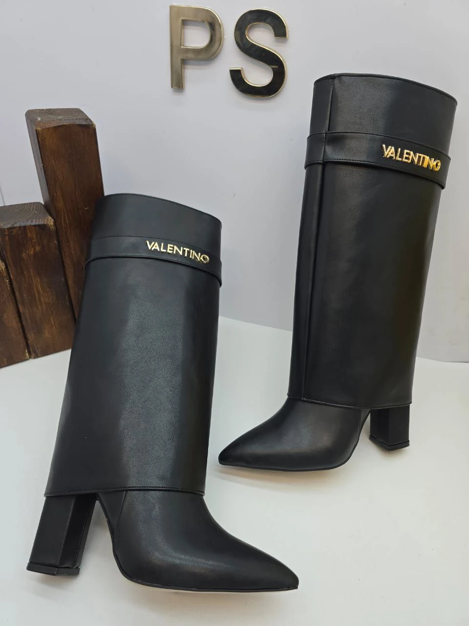 Valentino Tozluklu Çizme