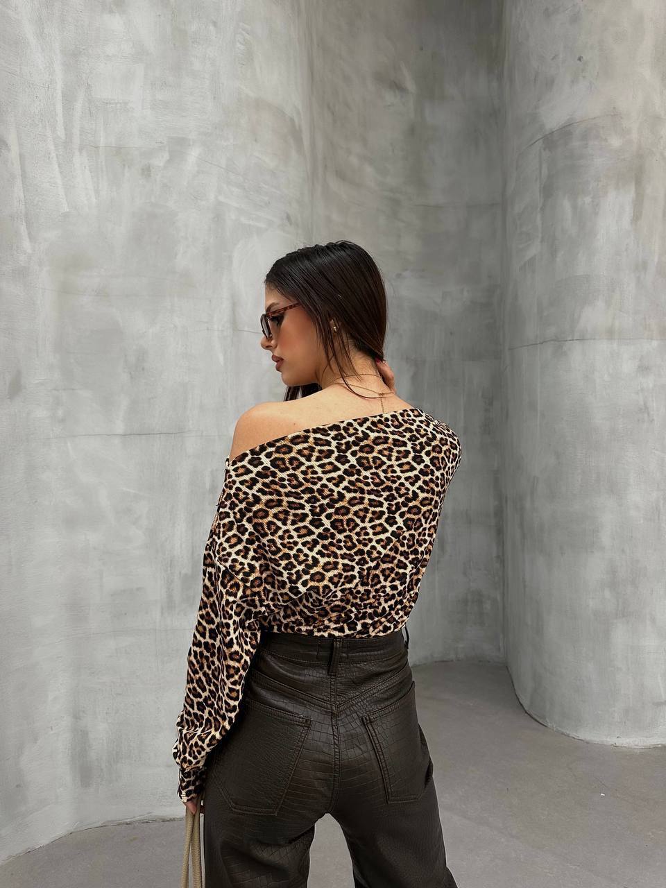 Leopar Desenli Düşük Omuz Bluz