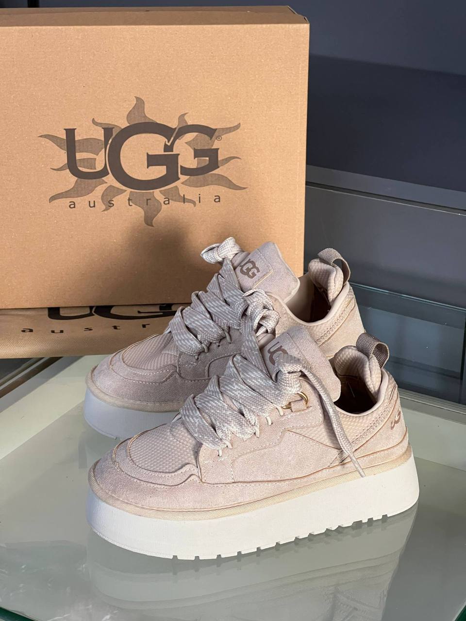 UGG Yüksek Topuklu Spor Ayakkabı