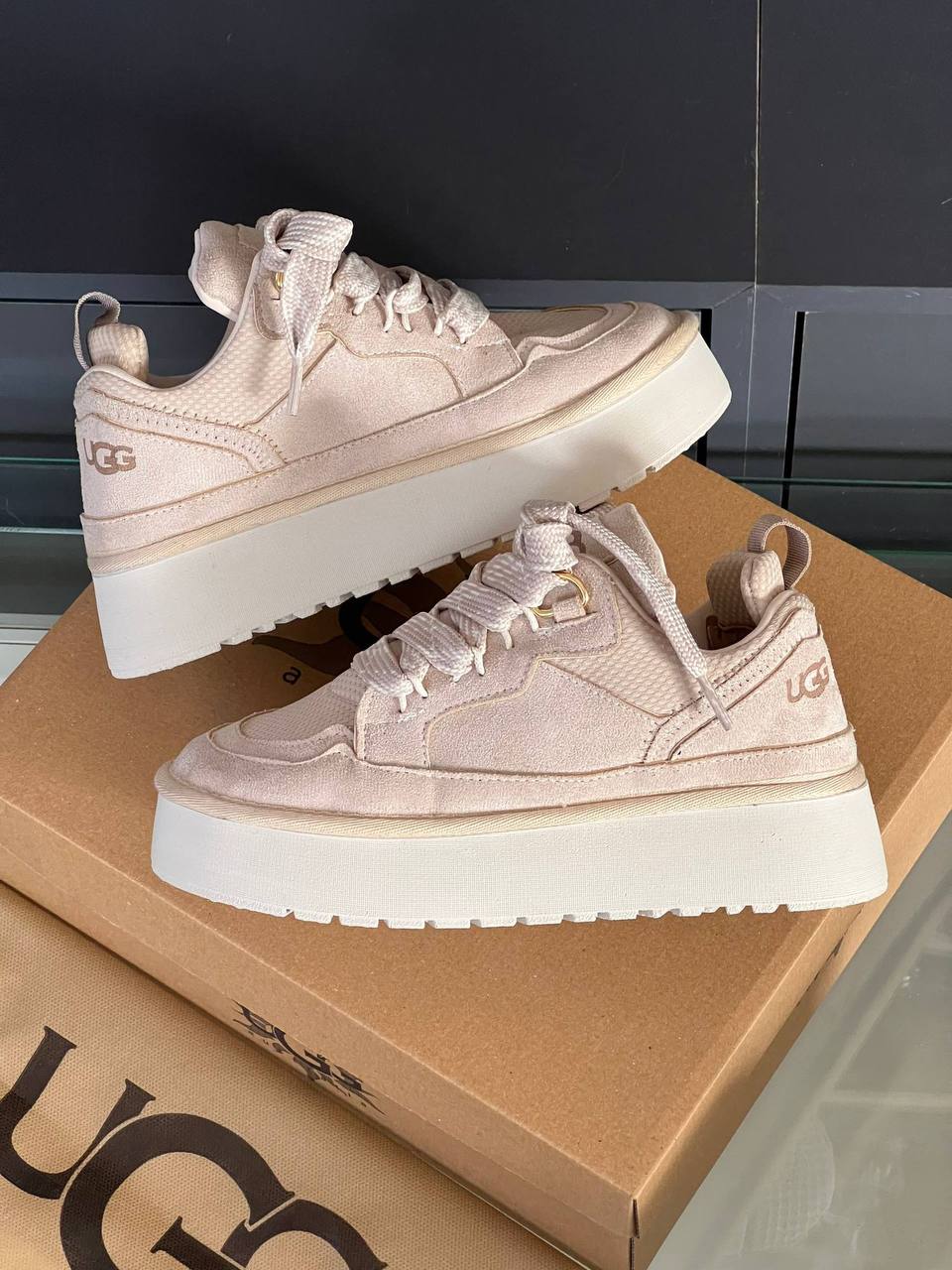 UGG Yüksek Topuklu Spor Ayakkabı