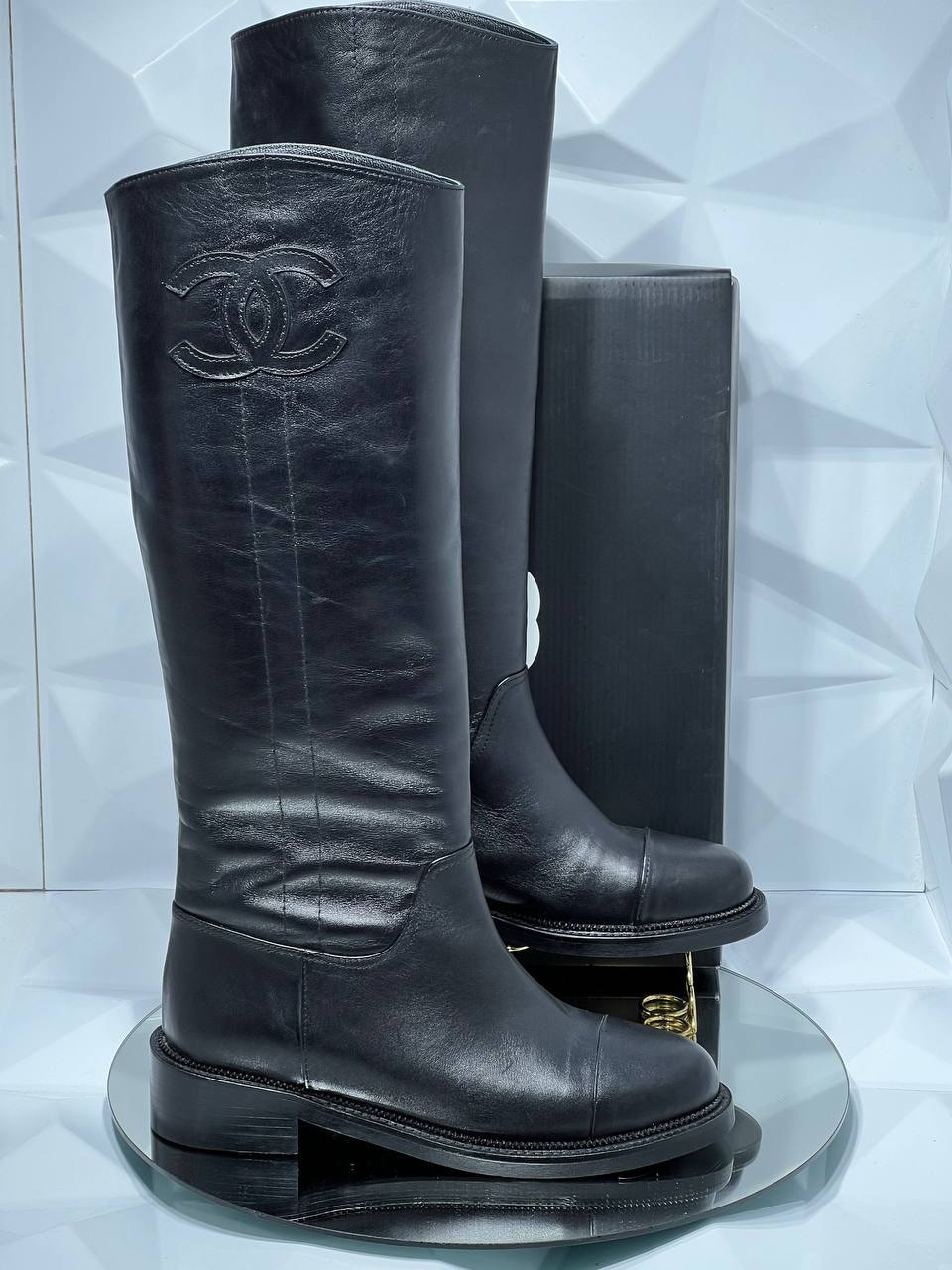 İthal Chanel Kısa Topuklu Çizme