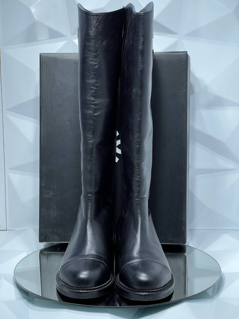 İthal Chanel Kısa Topuklu Çizme