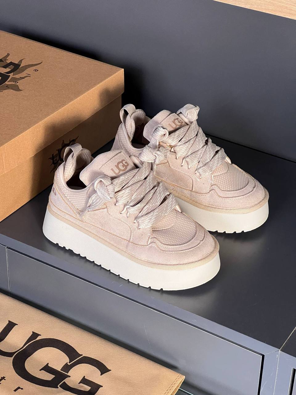 UGG Yüksek Topuklu Spor Ayakkabı