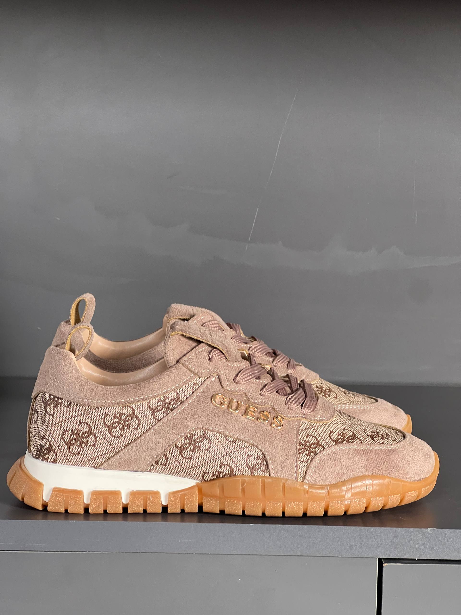 Guess Spor Ayakkabı