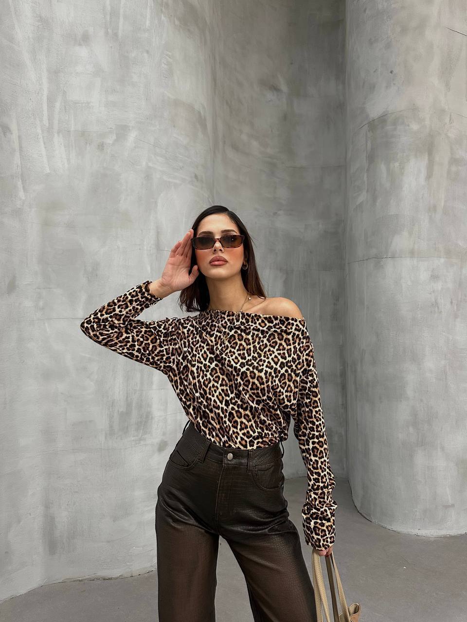 Leopar Desenli Düşük Omuz Bluz