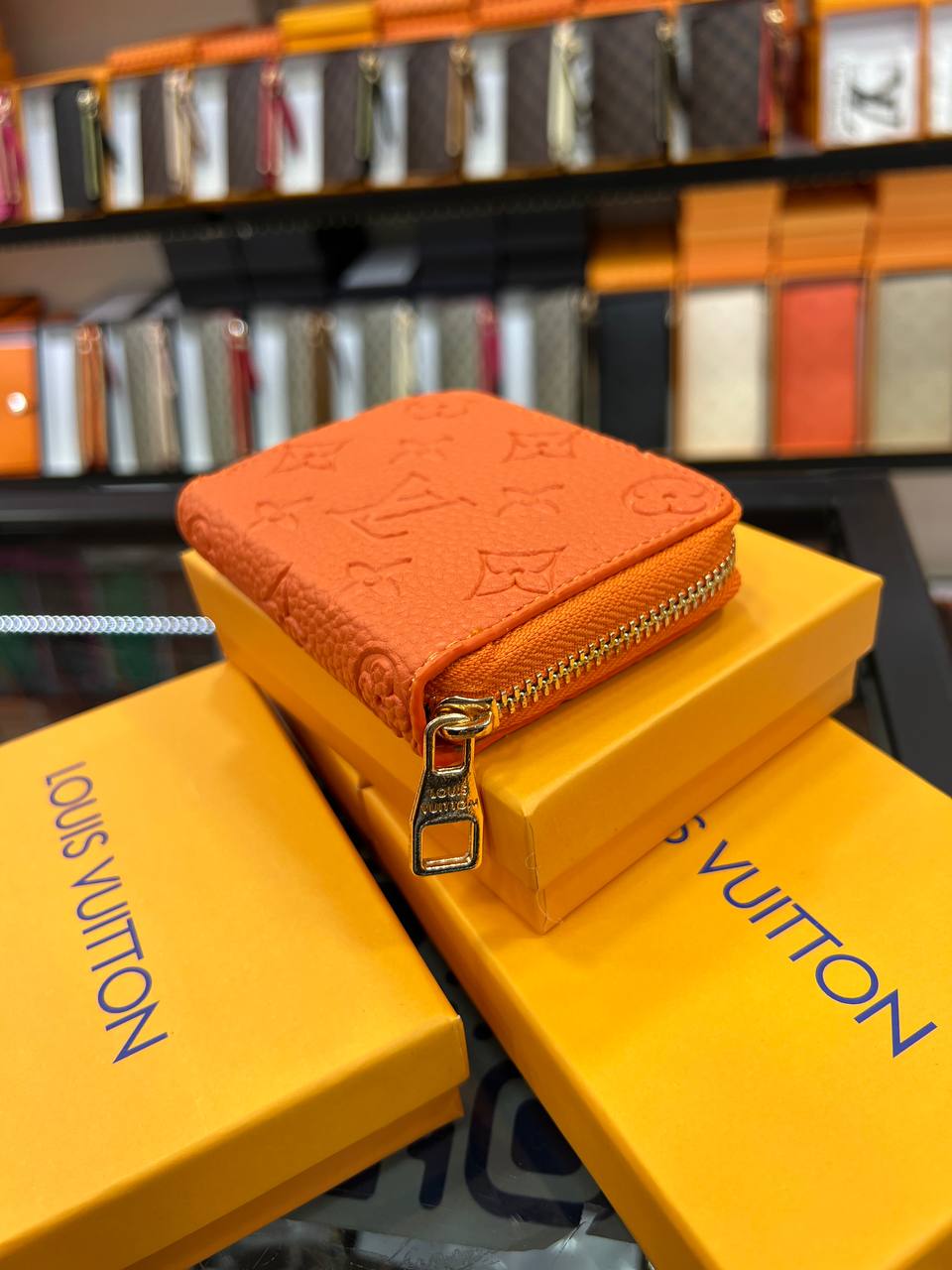 Louis Vuitton Fermuarlı Mini Cüzdan