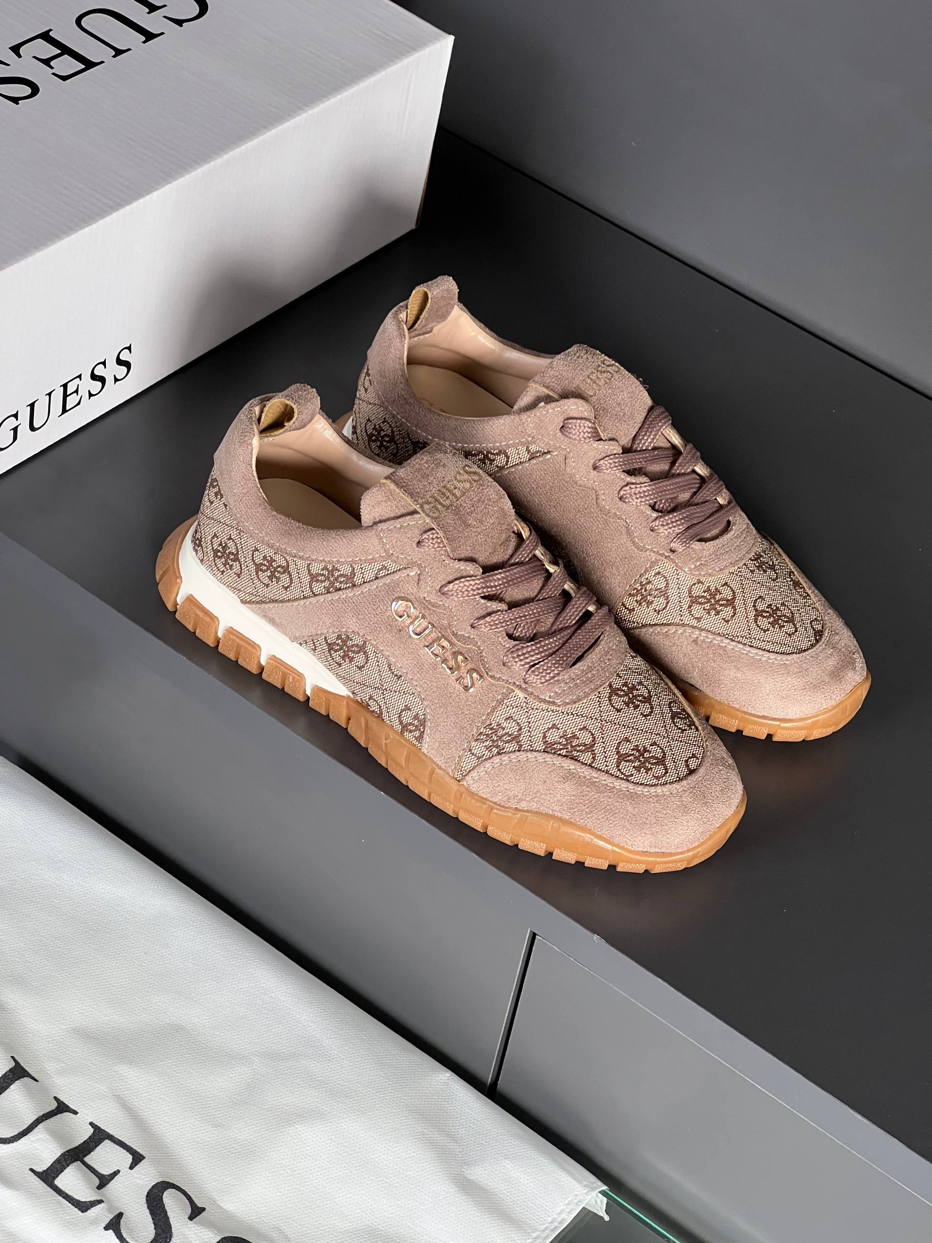 Guess Spor Ayakkabı