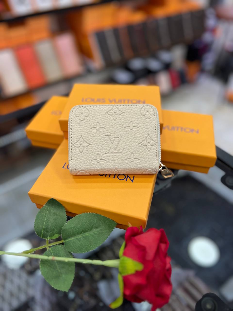 Louis Vuitton Fermuarlı Mini Cüzdan