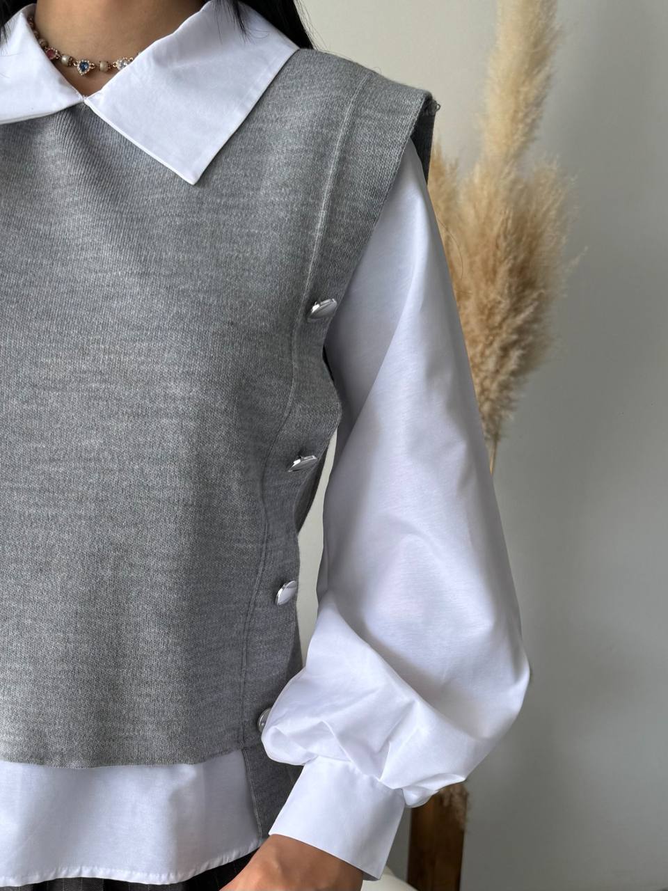 Gömlek Detaylı Düğmeli Triko