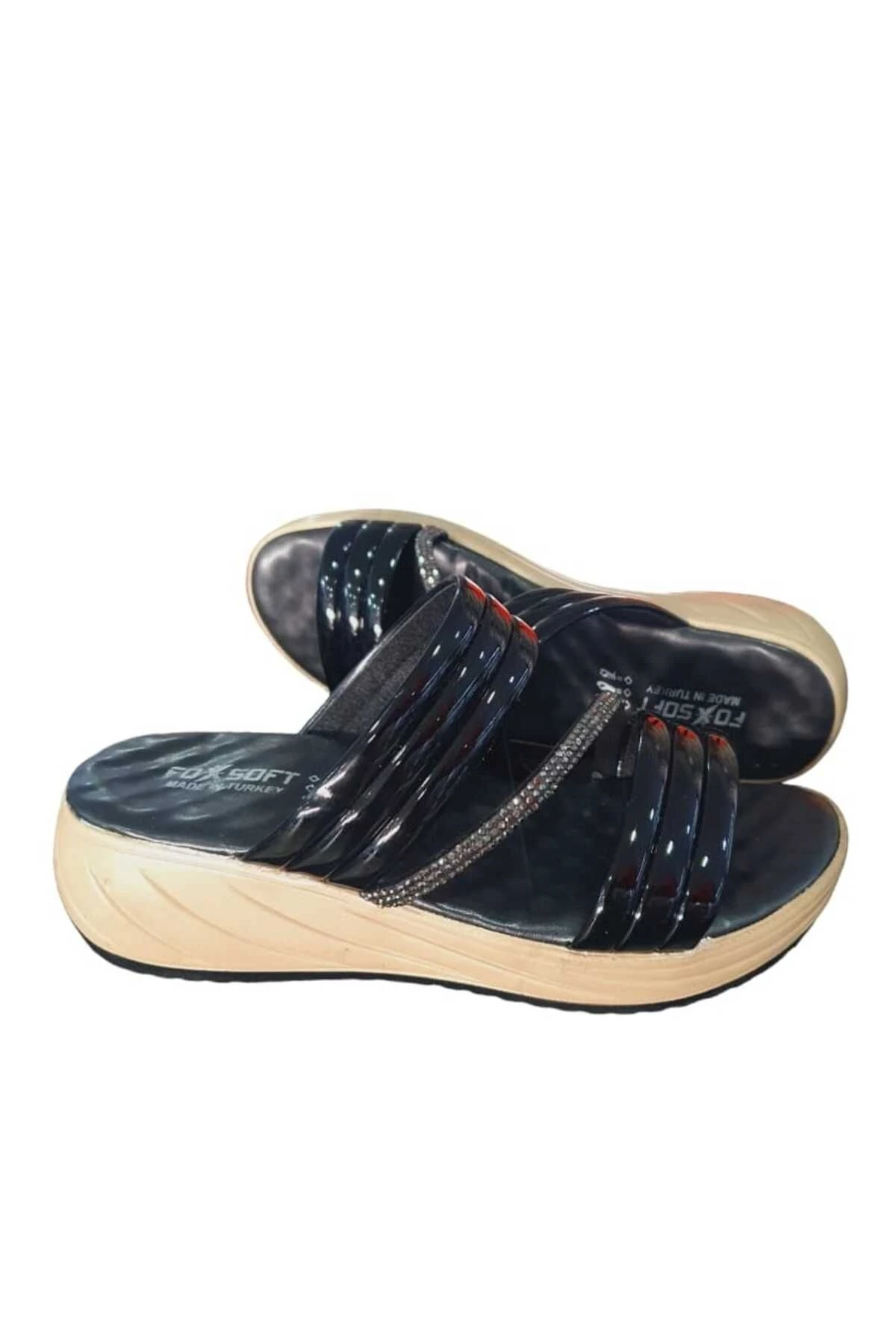 Parlak Yüksek taban taşli detaylı Terlik sandalet