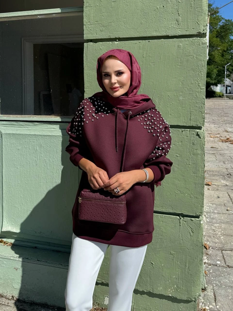 Taş Detaylı Kapişonlu Mabel Scuba Sweat Bordo