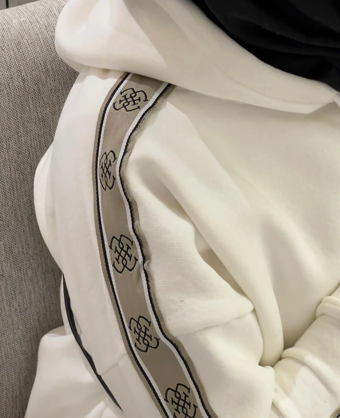 SERİT DETAYLI SWEAT 