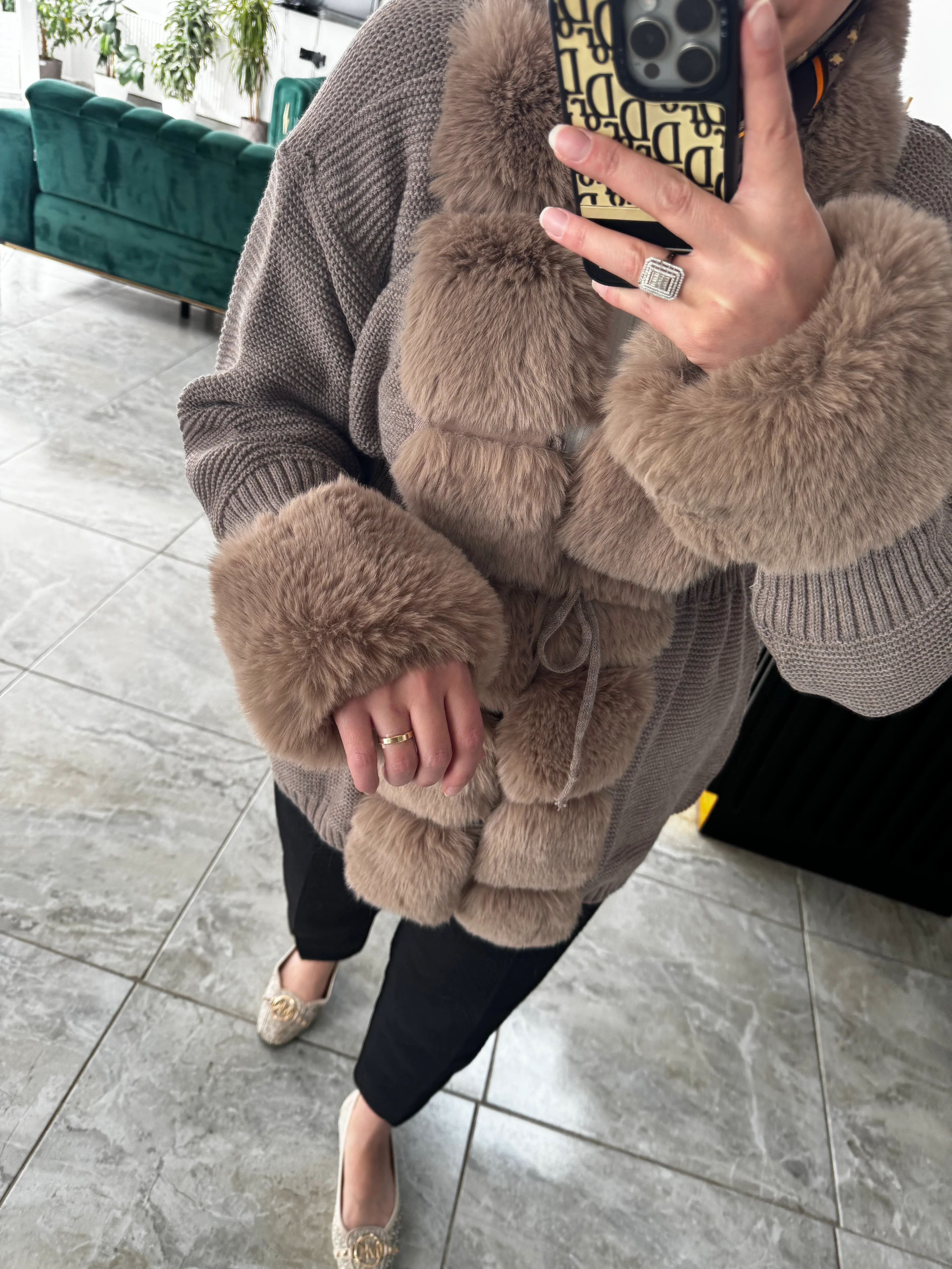 Pera Kürk Detaylı Hırka Vizon