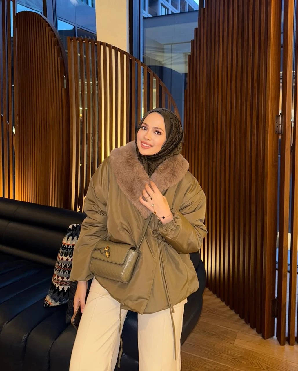 Kürk Detaylı Şişme Mont Haki